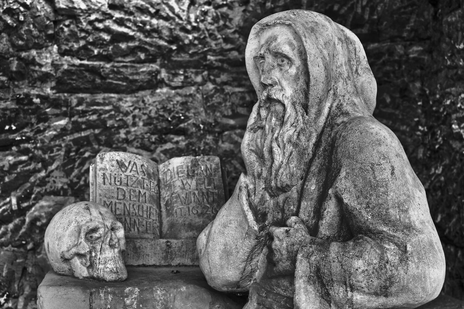 Canon EOS 700D (EOS Rebel T5i / EOS Kiss X7i) sample photo. Death, monk, monastery photography