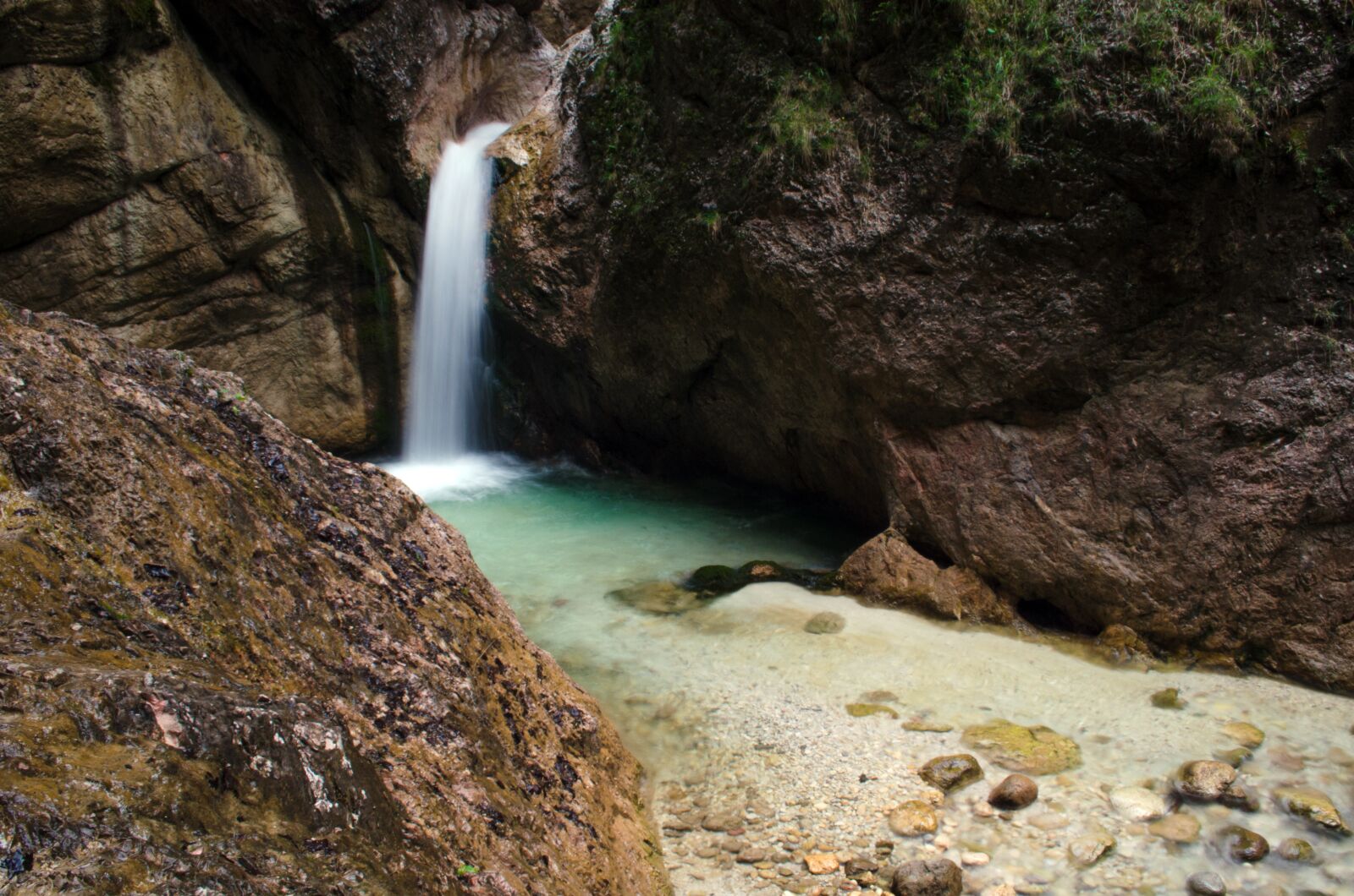 Nikon D5100 sample photo. Clammy, water, gorge photography