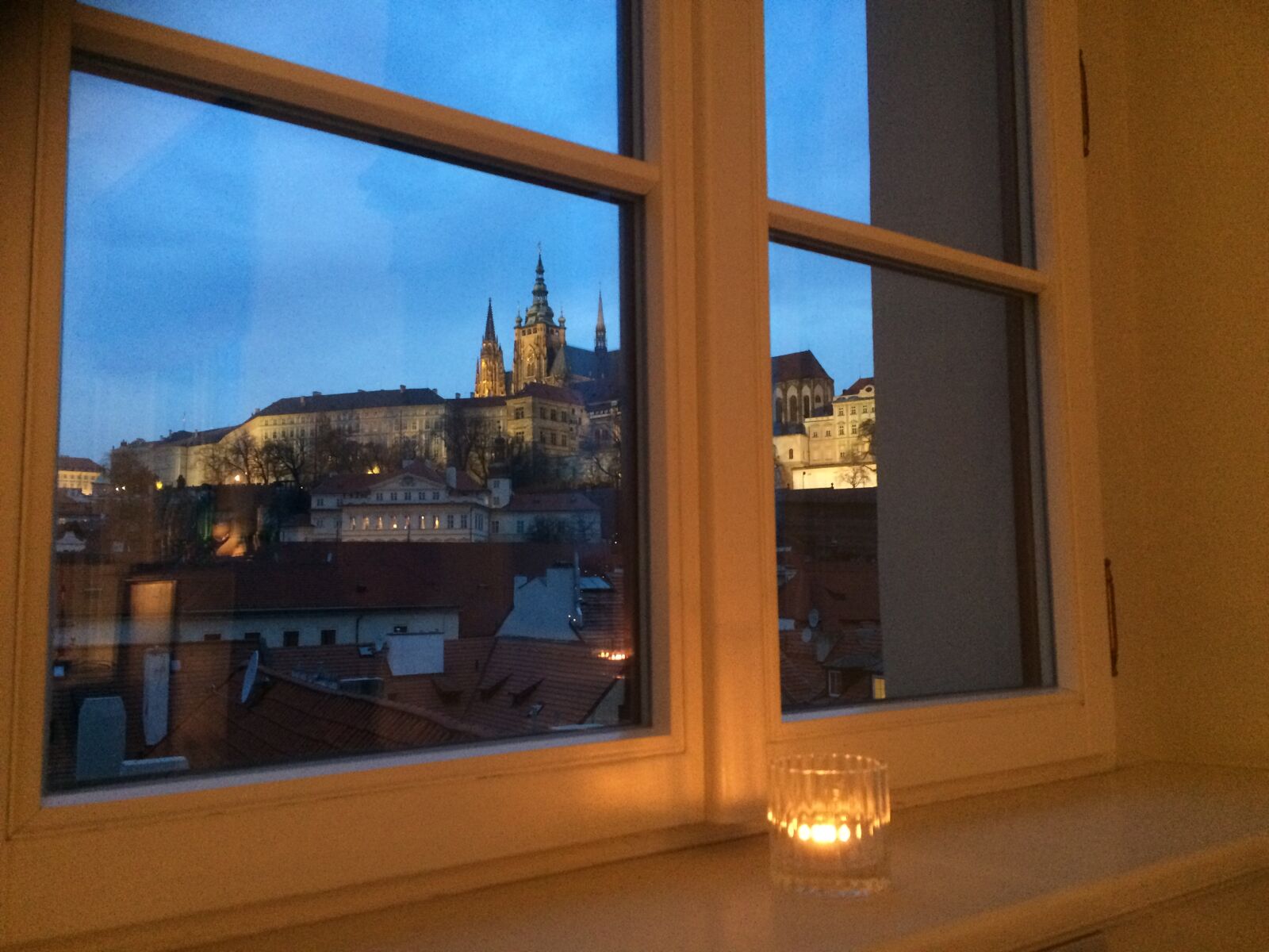 Apple iPhone 5s sample photo. Prague, castle photography