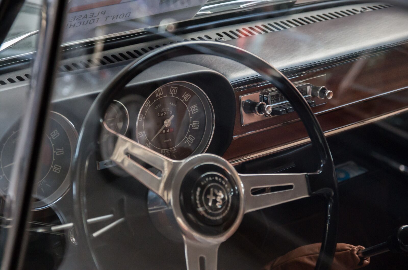 Pentax K-50 sample photo. Auto, speedometer, alfa romeo photography
