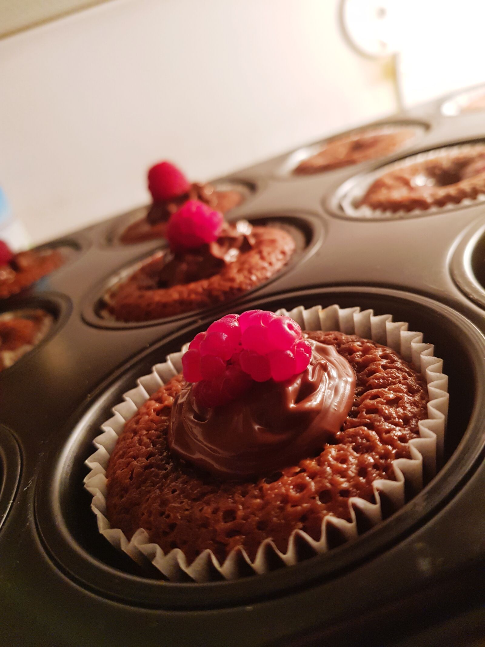 Samsung Galaxy S8 sample photo. Eat, cupcake, muffin photography