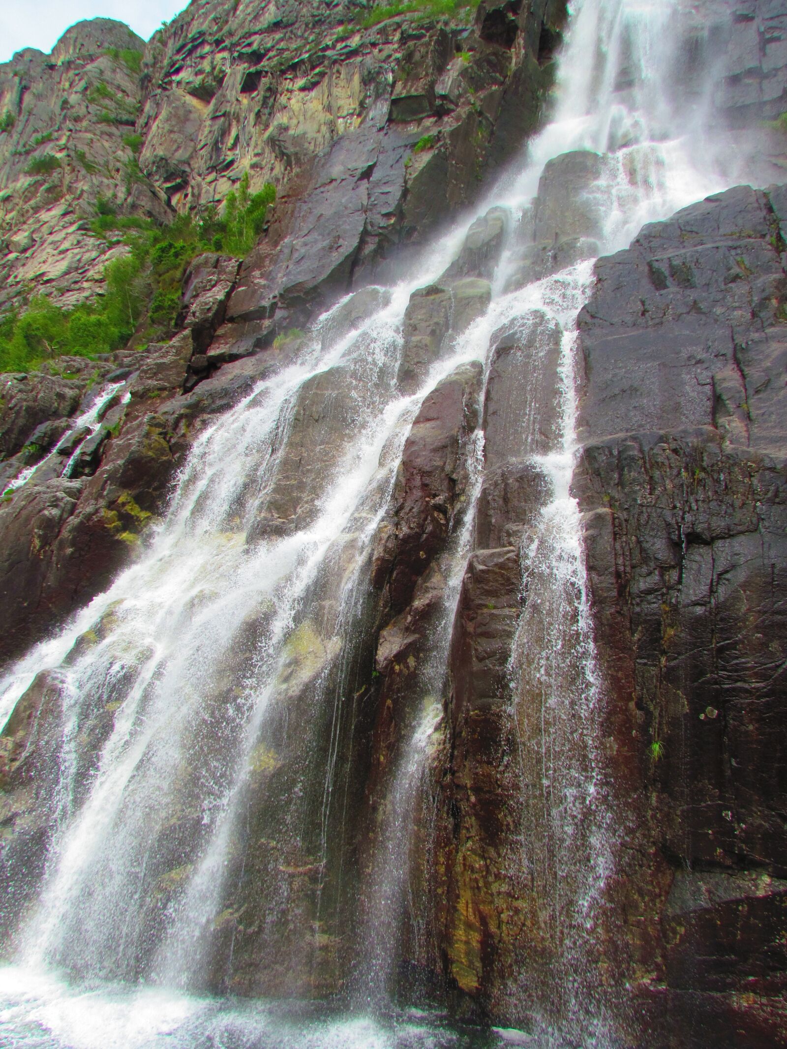 Canon PowerShot SX30 IS sample photo. Waterfall, rock, mountain photography