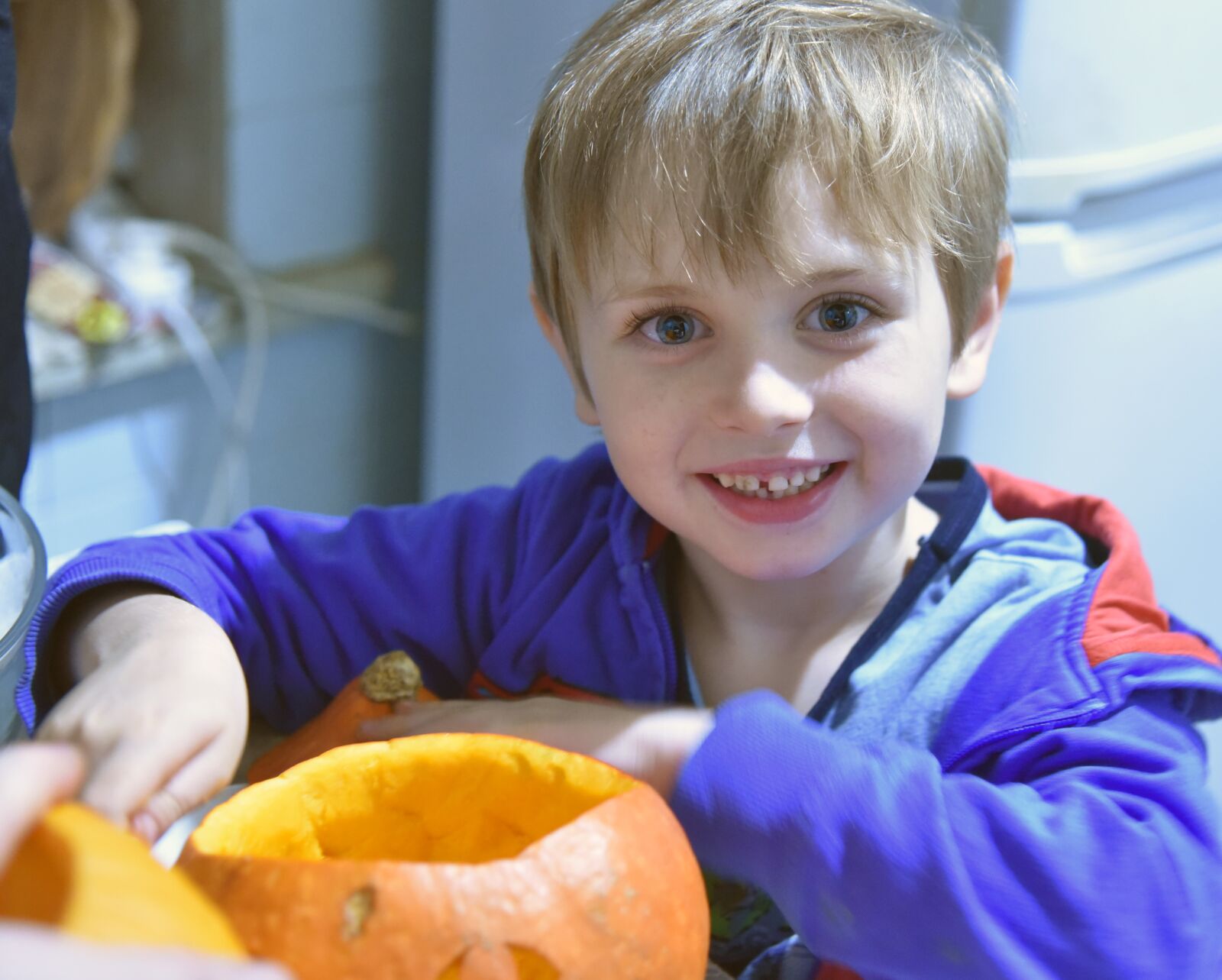 Nikon D750 sample photo. Pumpkin, boy, halloween photography