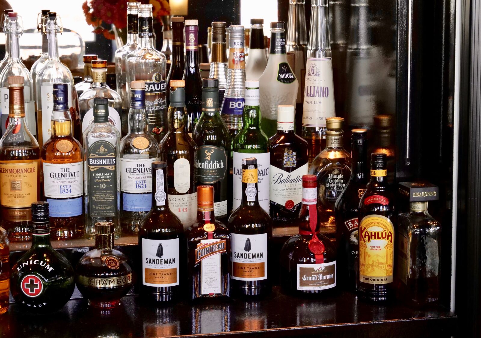 Panasonic Lumix DC-G9 sample photo. Eat drink, bar, pub photography