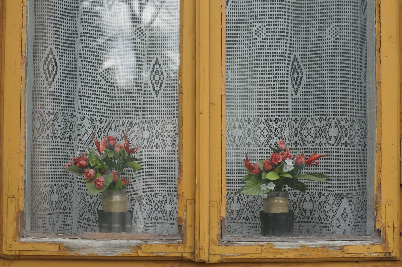 Nikon D300 sample photo. Window, village, glass photography