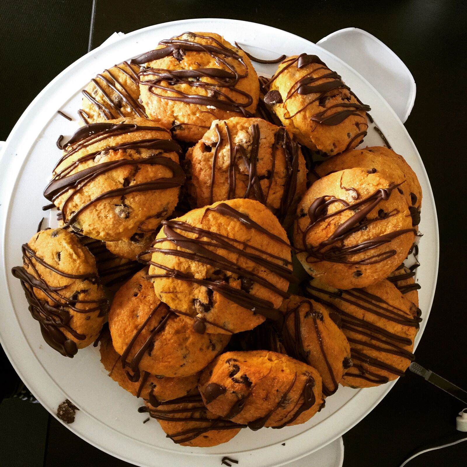 iPhone 6 Plus back camera 4.15mm f/2.2 sample photo. Breakfast, cake, chocolate, scones photography