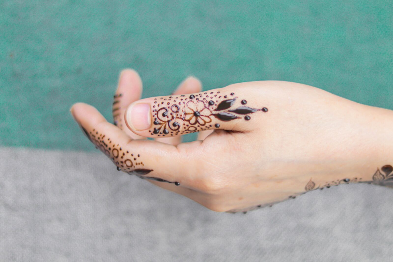 Canon EOS 80D sample photo. Wedding, bridal, henna photography