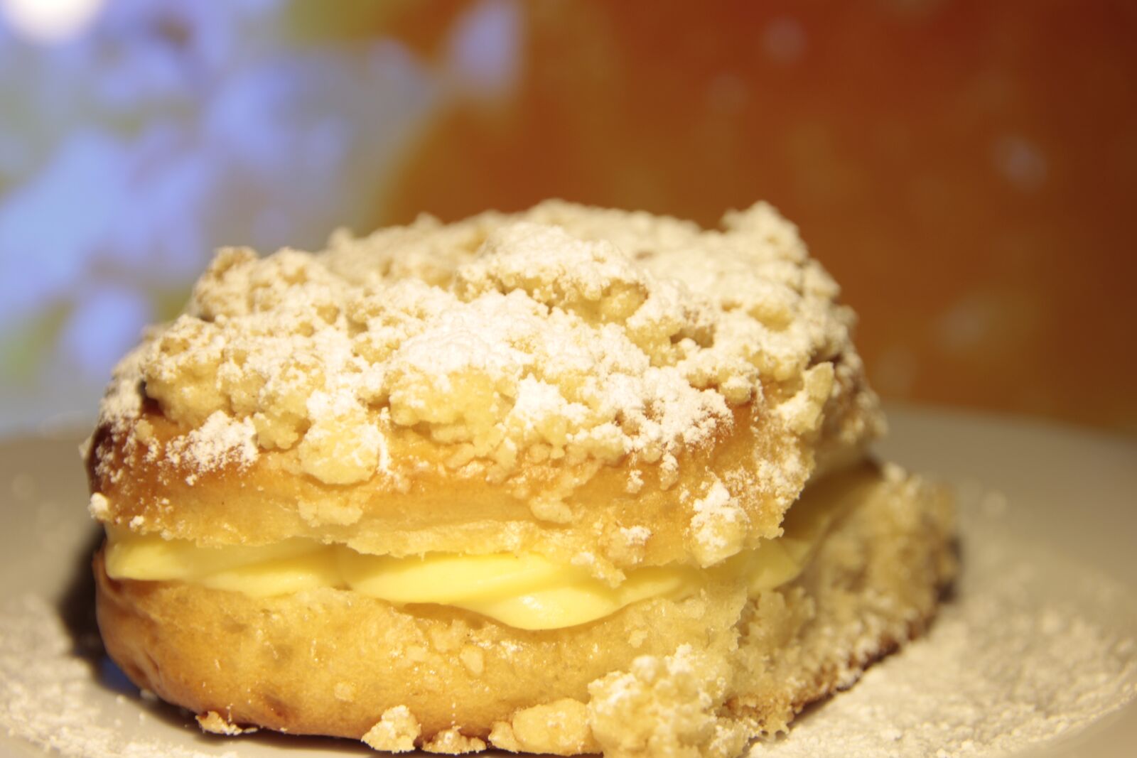 Canon EOS 60D sample photo. Cake, streusel, bake photography