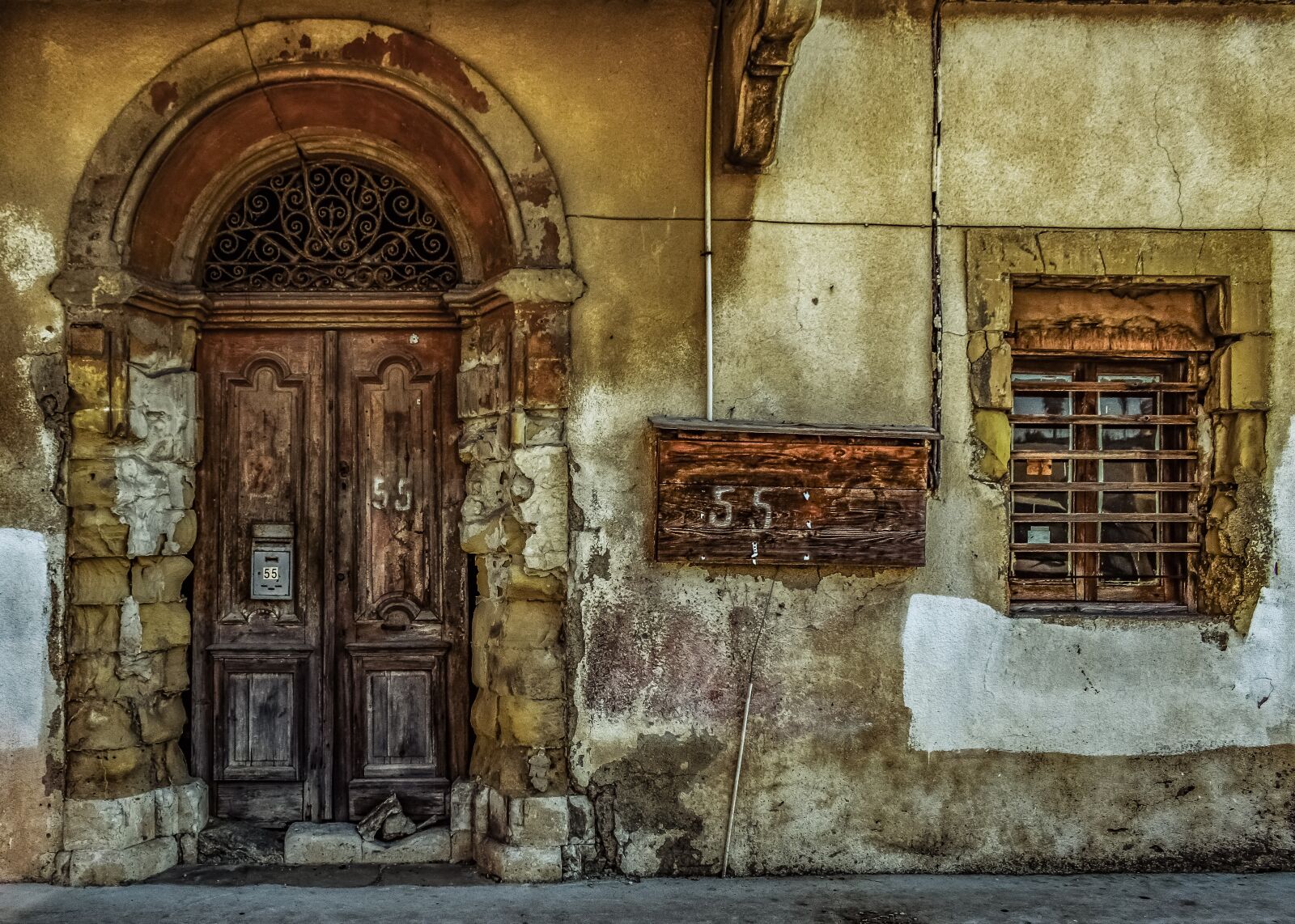 Nikon D3300 sample photo. Old house, facade, building photography
