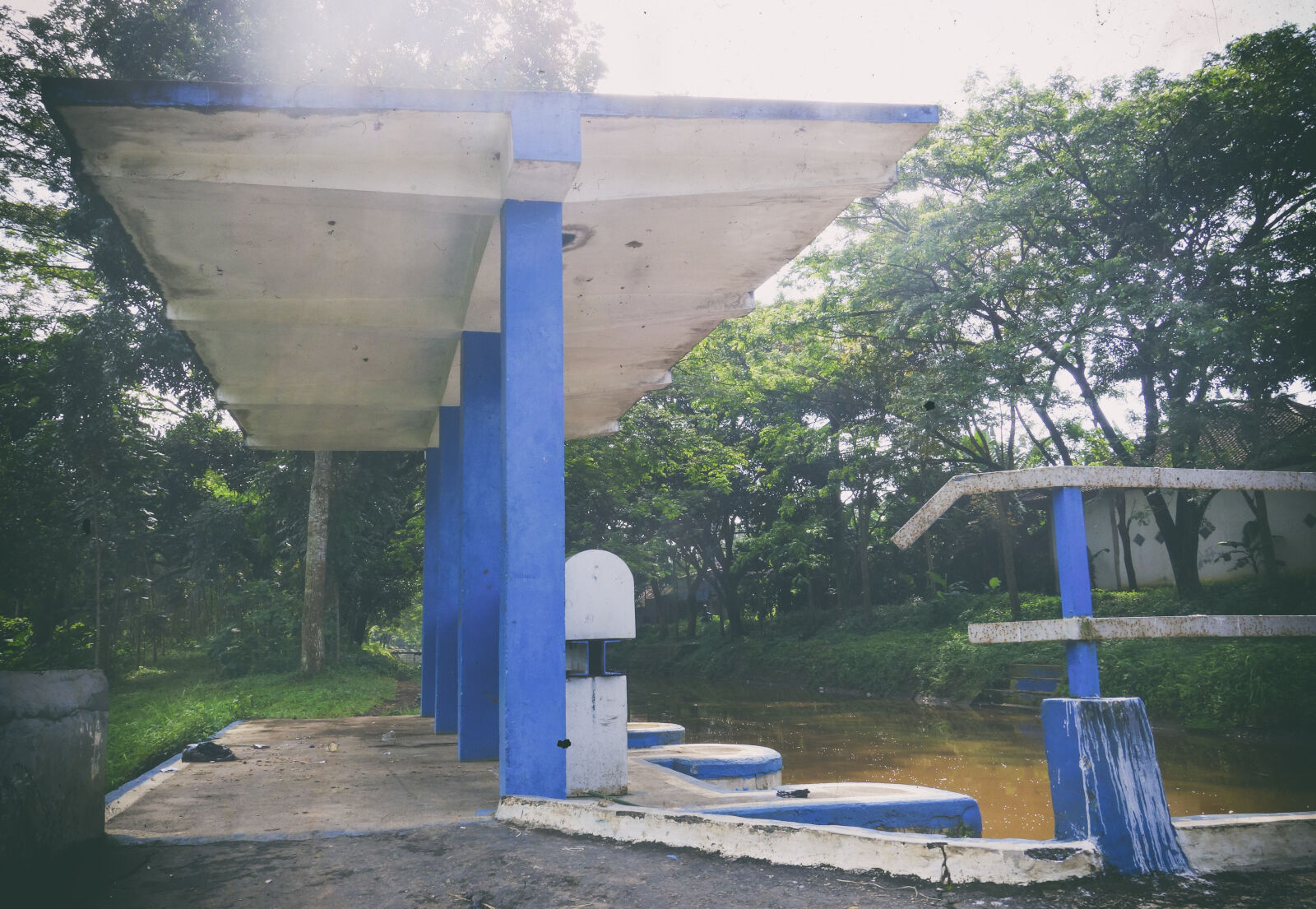 Sony Cyber-shot DSC-RX100 sample photo. Blue, bridge, floodgate, river photography