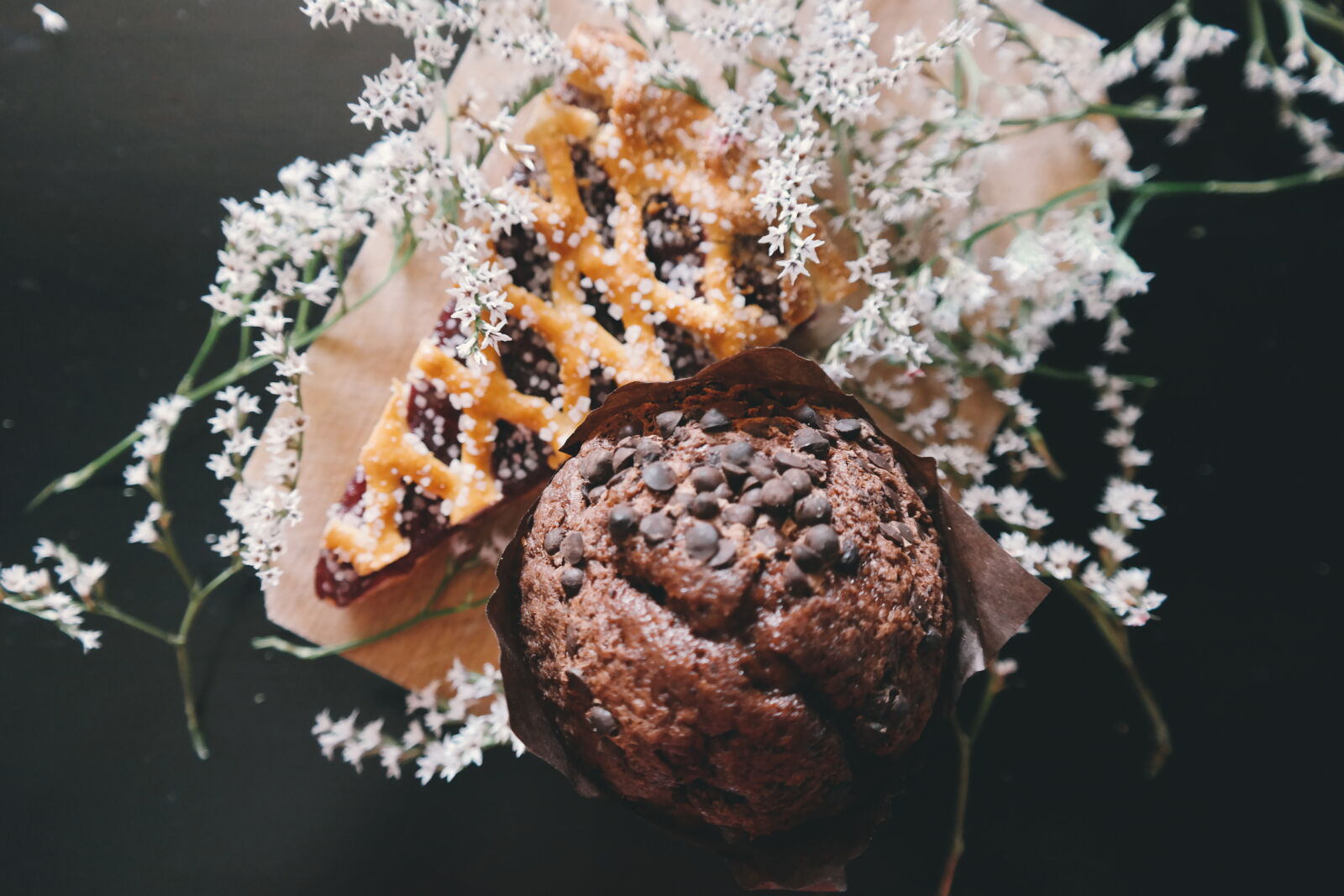 Samsung NX300 sample photo. Black, cherry, pie, chocolate photography