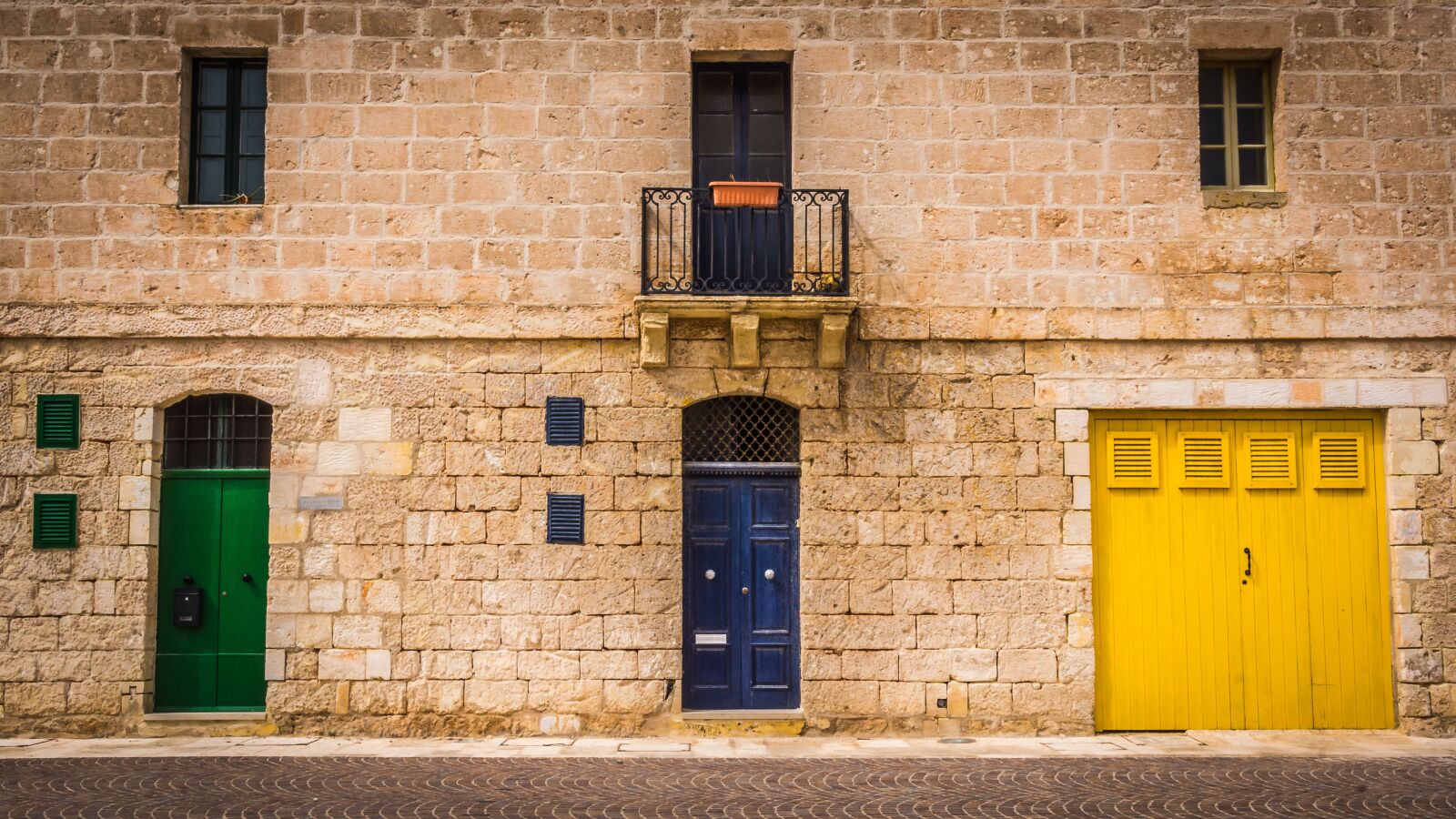 Sony SLT-A77 sample photo. Architecture, doors, yellow photography