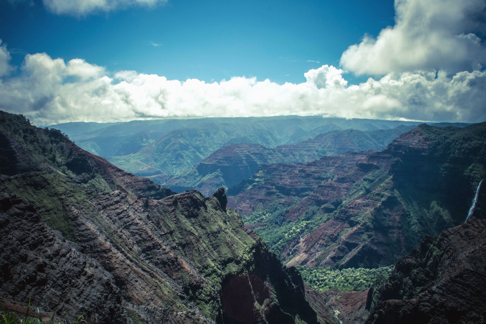 Nikon D5200 sample photo. Mountain, valley, landscape, mountains photography