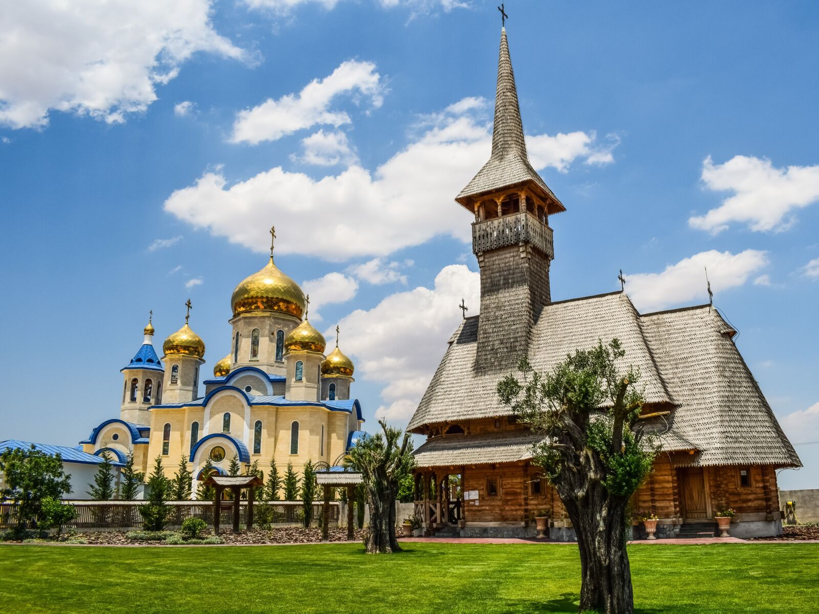 Nikon D3300 sample photo. Tamassos bishop, romanian church photography