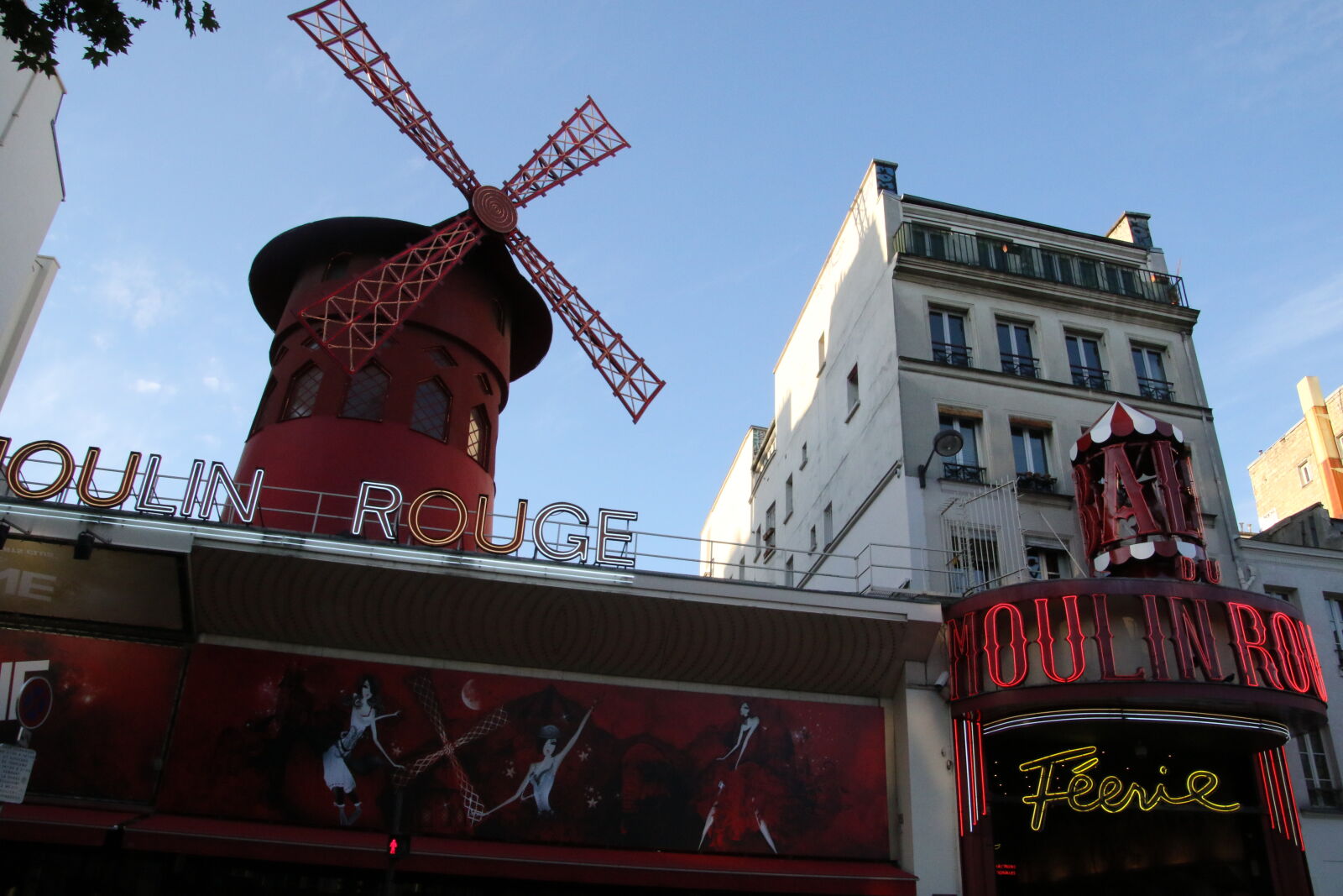 Canon EOS 7D Mark II sample photo. France, french, moulin, rouge photography