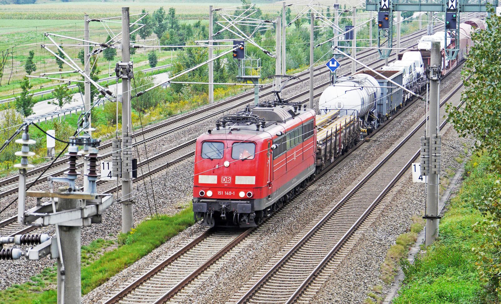 Panasonic Lumix DMC-GH3 sample photo. Railway, oberrhein track, viergleisig photography