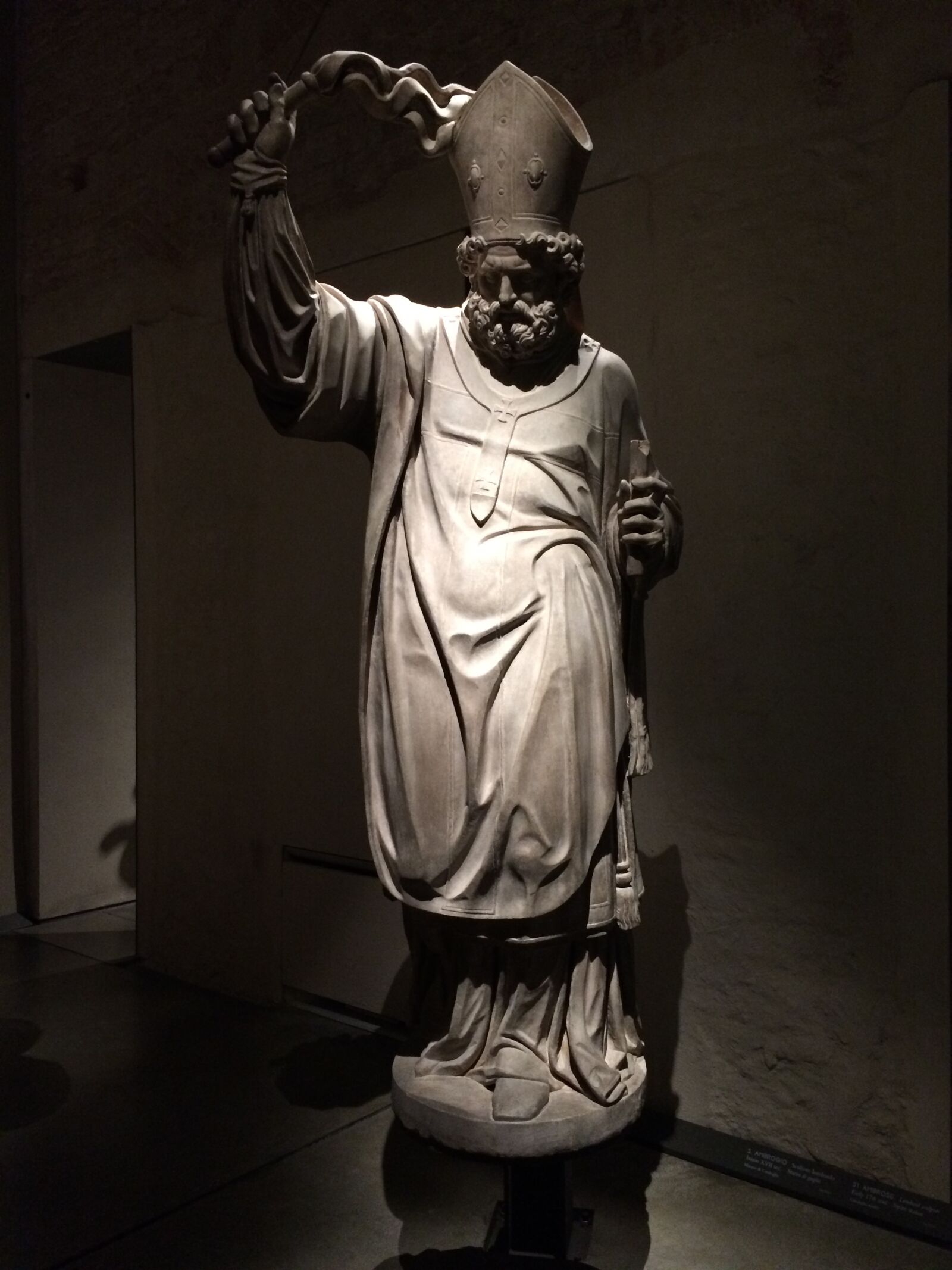iPhone 5s back camera 4.15mm f/2.2 sample photo. Statue, duomo, milan photography