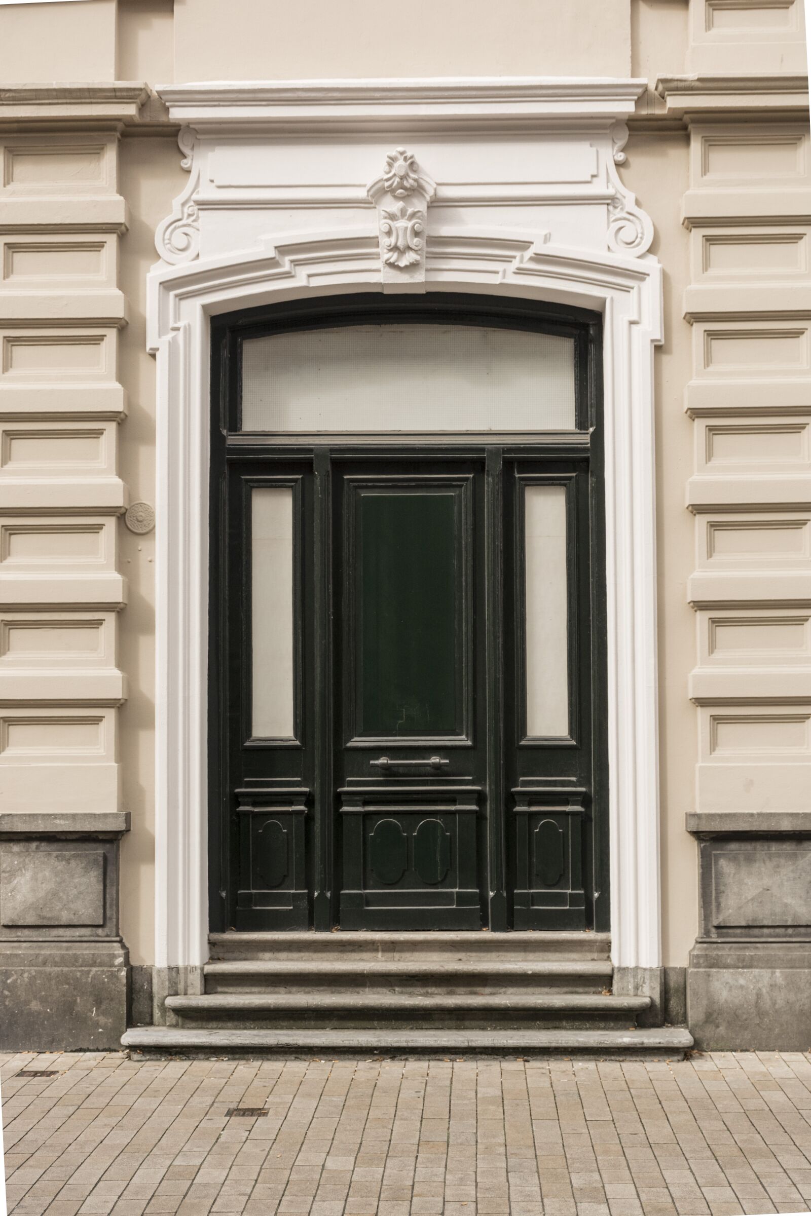 Nikon D5200 sample photo. Door, classic, monumental photography