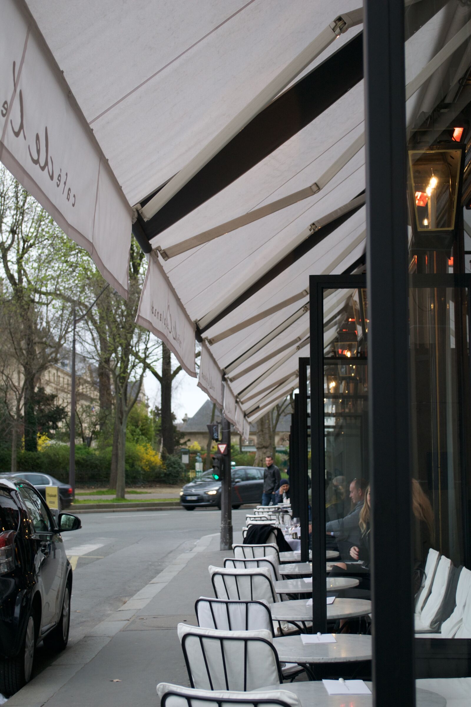 Nikon D3100 sample photo. Paris, cafe, windows, street photography