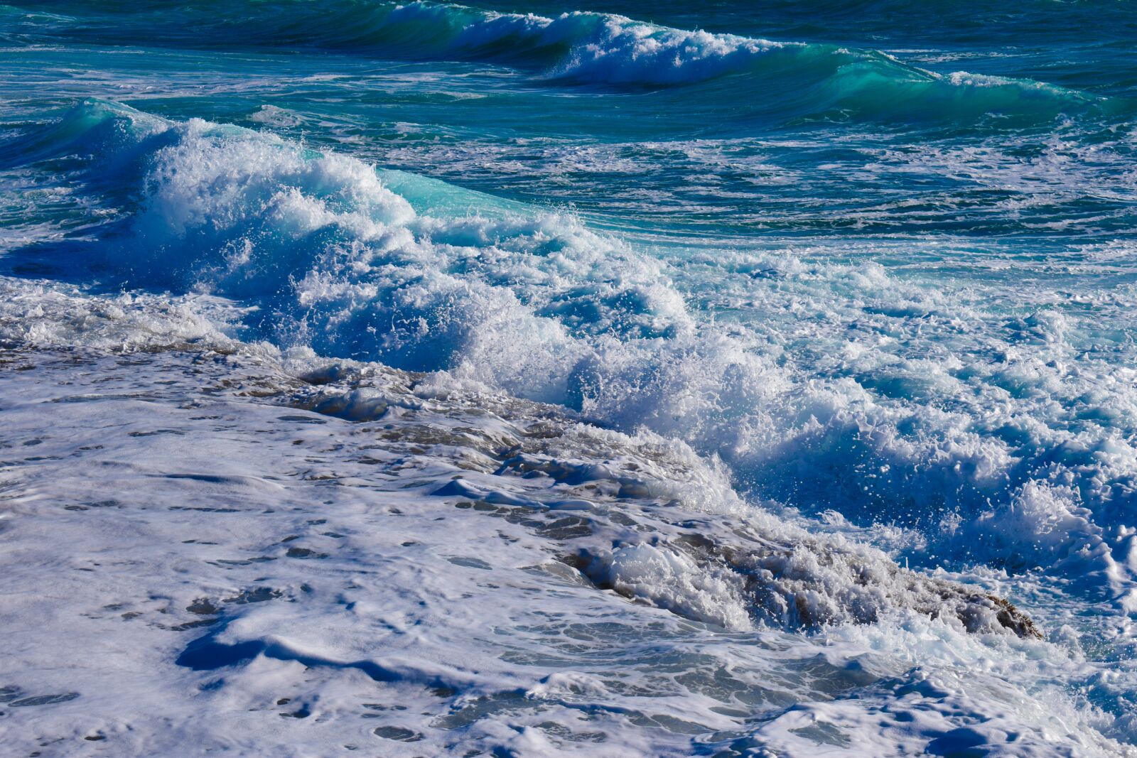 Nikon D3300 sample photo. Waves, smashing, spectacular photography