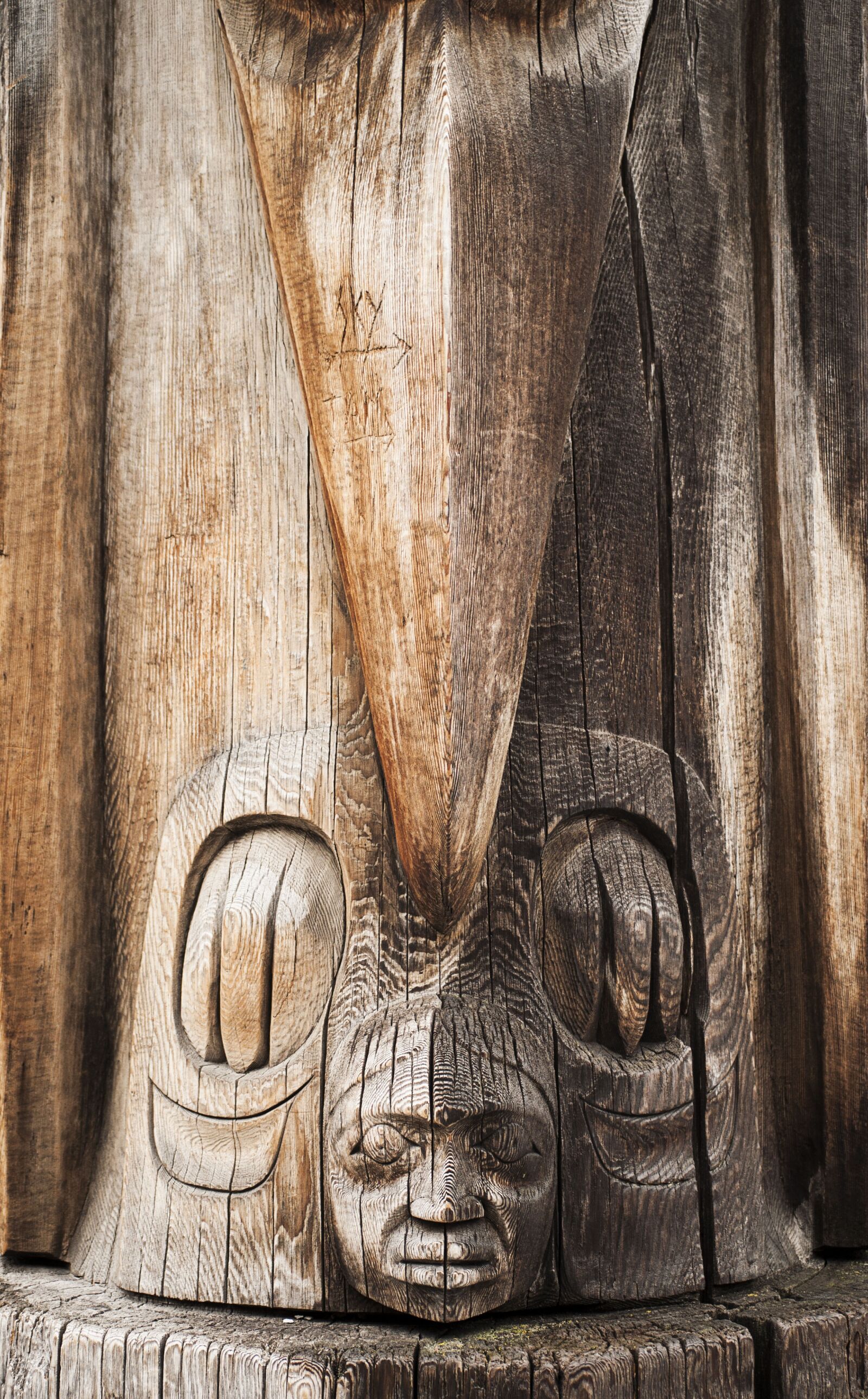 Nikon D5000 sample photo. Wood, totem, ancient civilizations photography