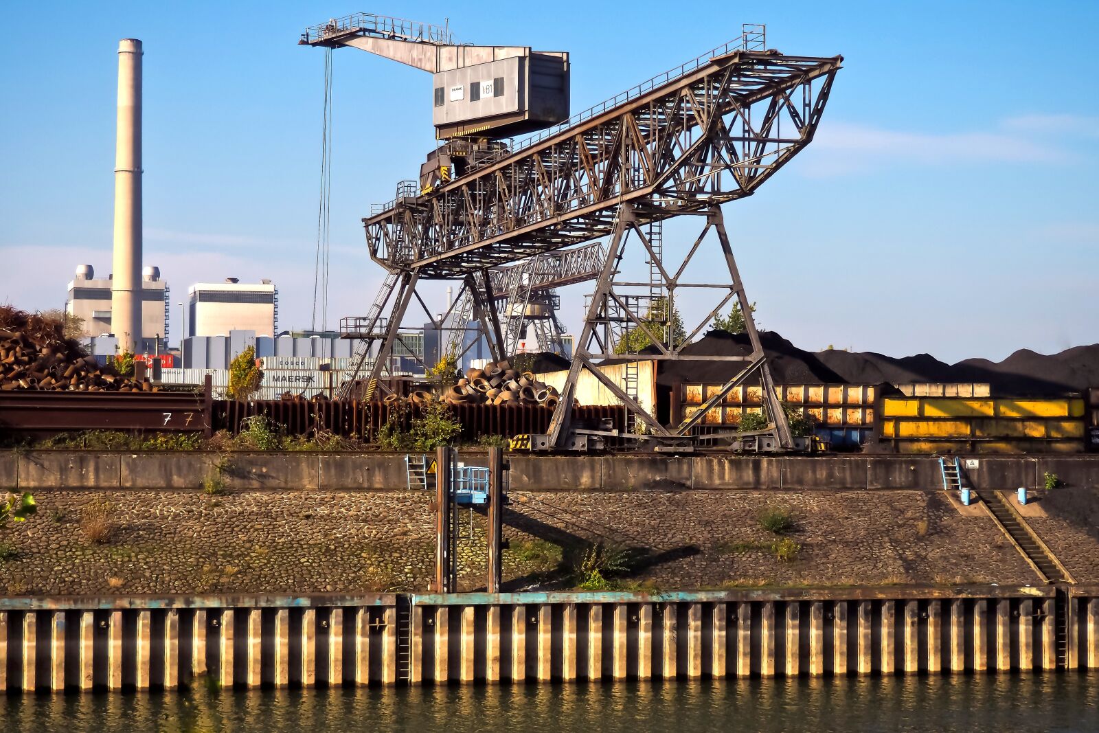 Olympus OM-D E-M10 sample photo. Port, crane, dock photography