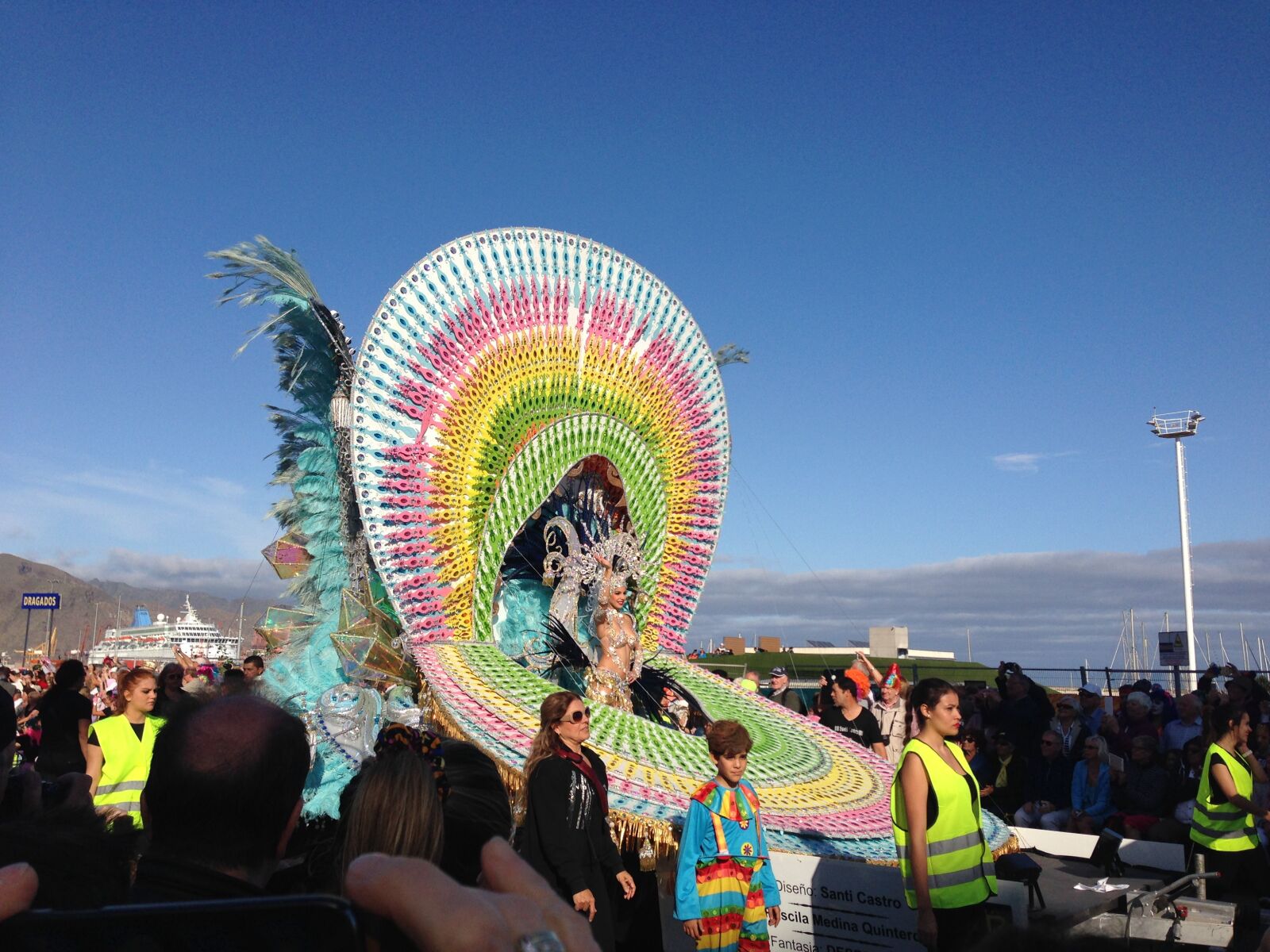 iPhone 5 back camera 4.12mm f/2.4 sample photo. Tenerife, festival, float photography