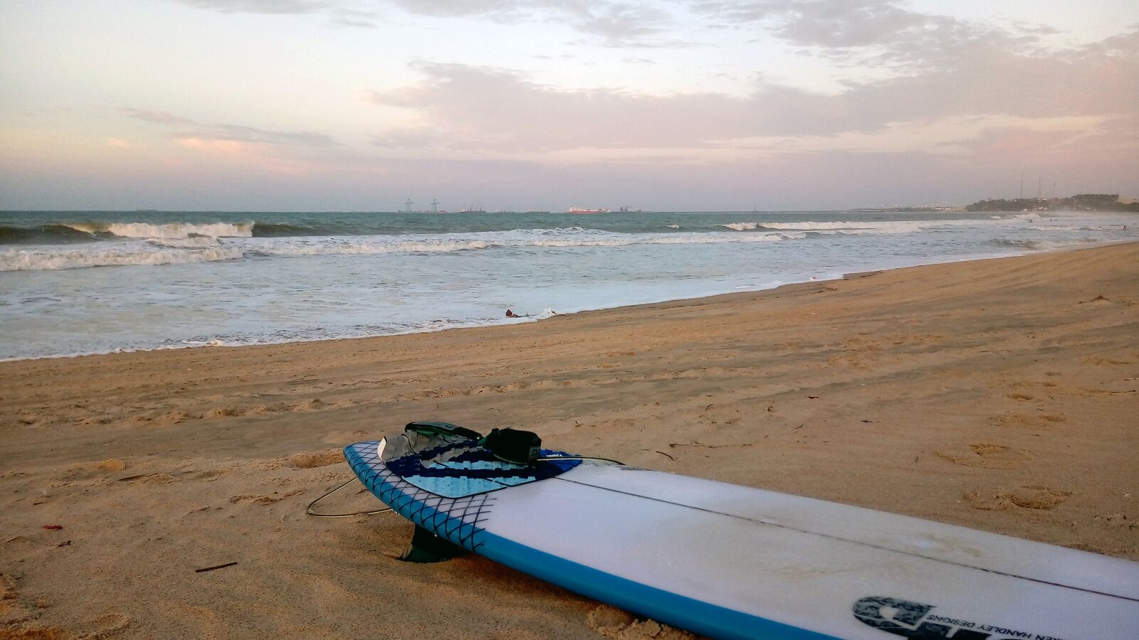LG X POWER sample photo. Surfboard, sea, beach photography