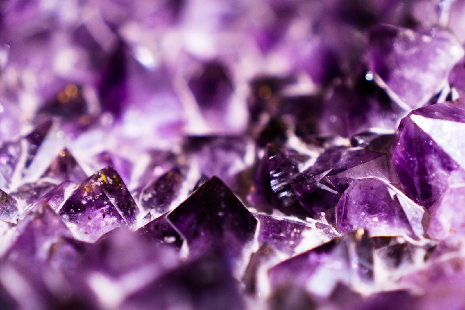 Sony a6000 + Sony E 35mm F1.8 OSS sample photo. Minerals, stone, rock photography