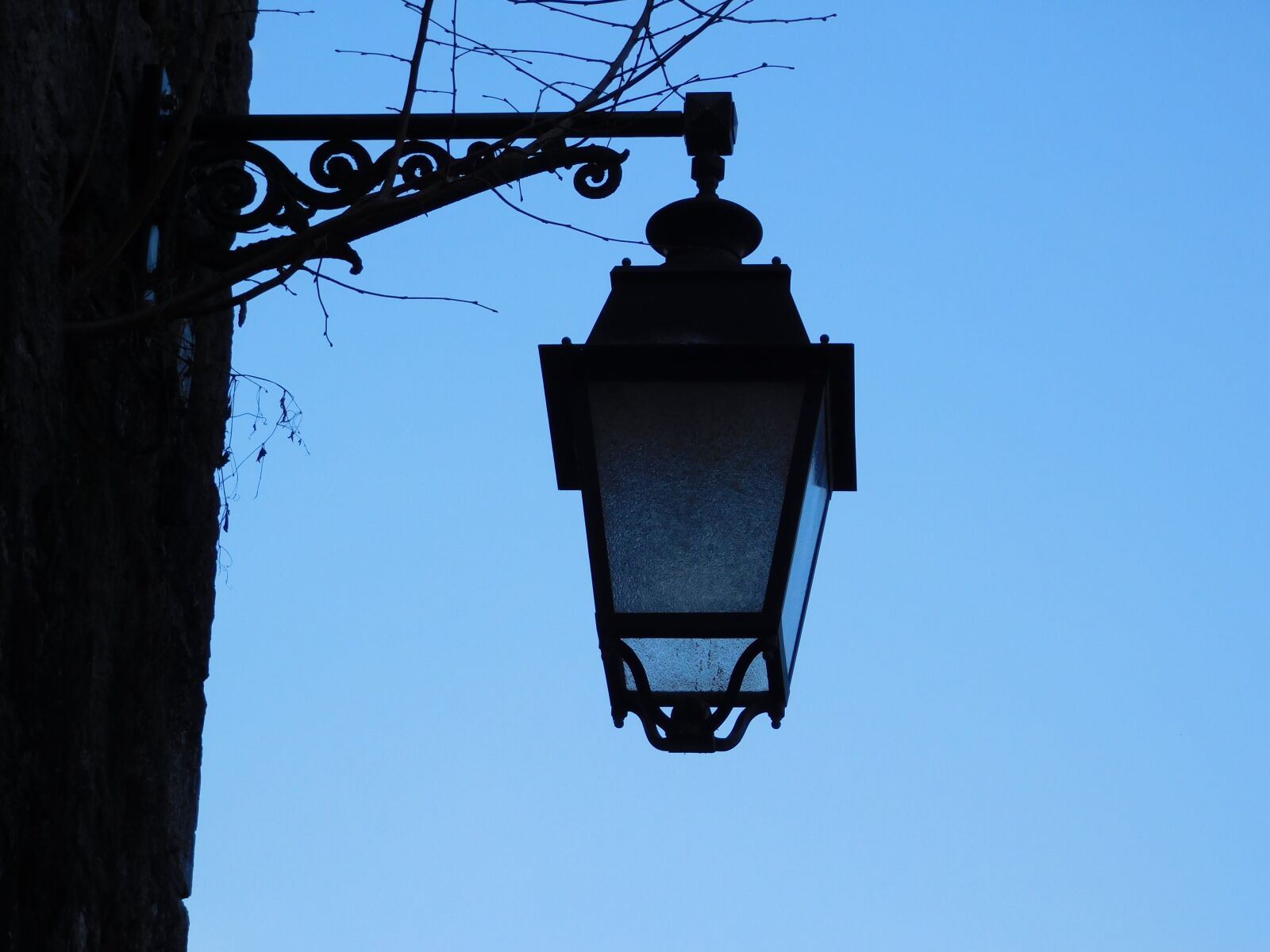 Nikon Coolpix L840 sample photo. Lamp, light, lantern photography