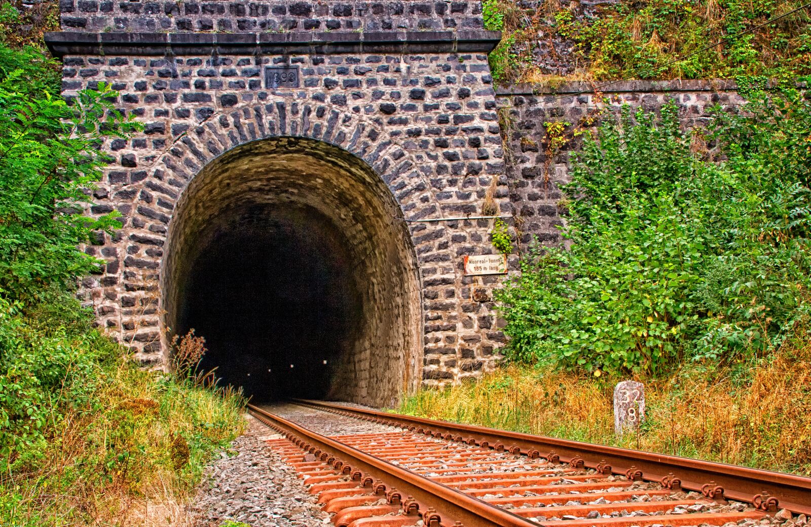 Canon EOS 60D sample photo. Tunnel, railway tunnel, monreal photography