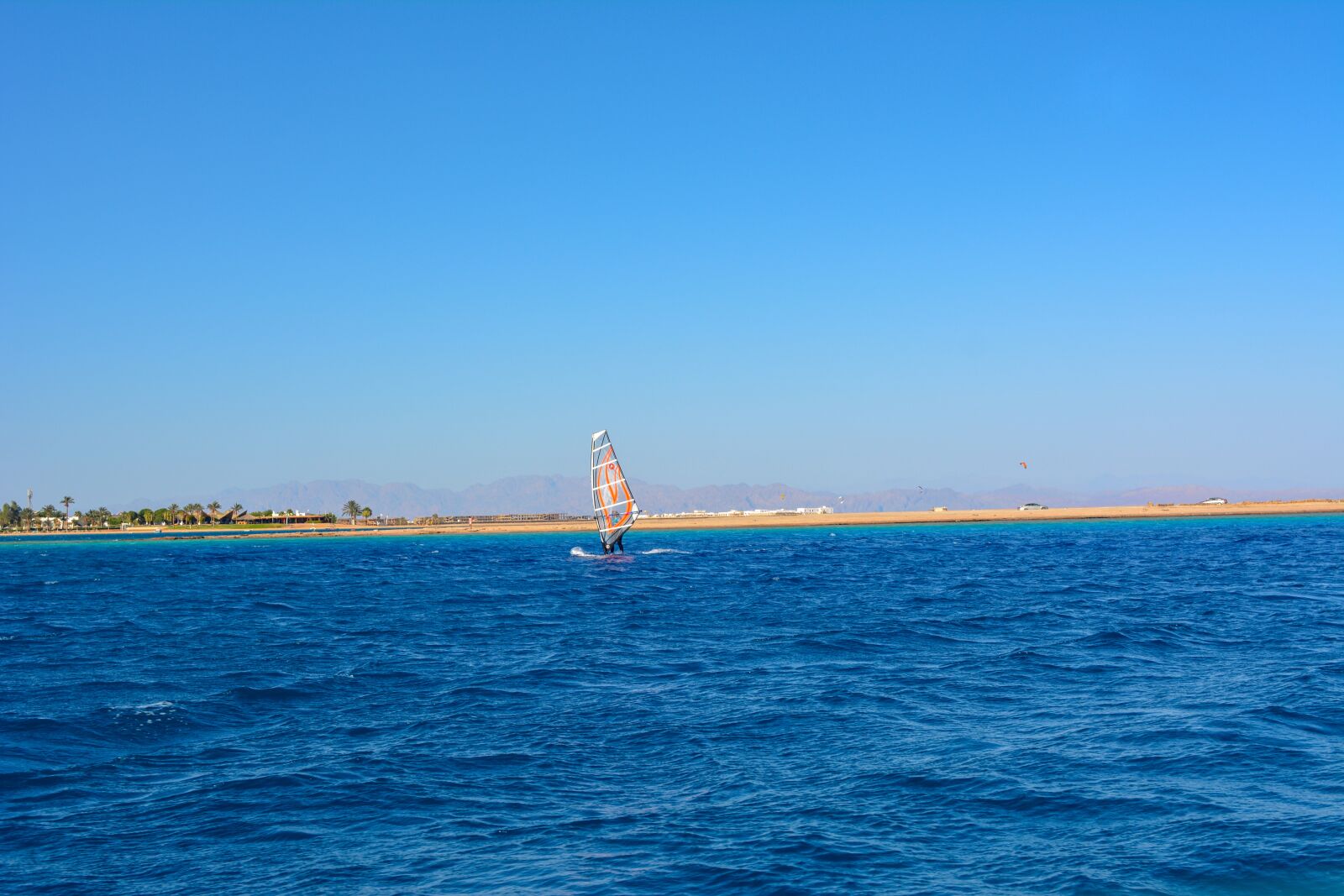 Nikon D5200 sample photo. Sea, sky, beach photography