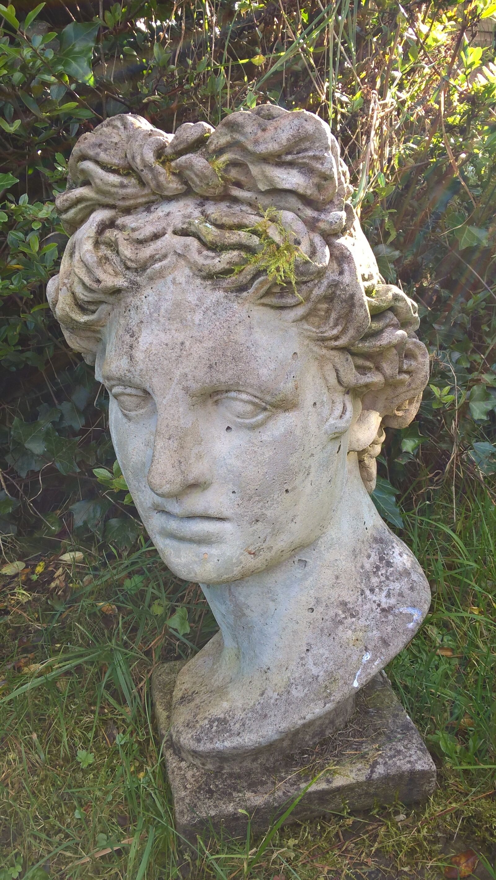 Microsoft Lumia 640 LTE sample photo. Statue, garden, apollo photography