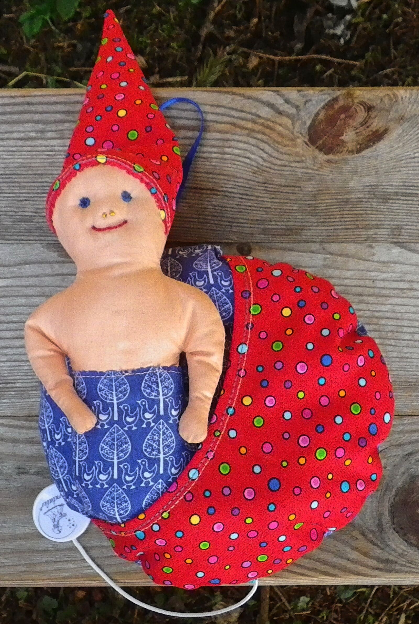 Pentax Optio WG-1 sample photo. Game clock, cuddly doll photography