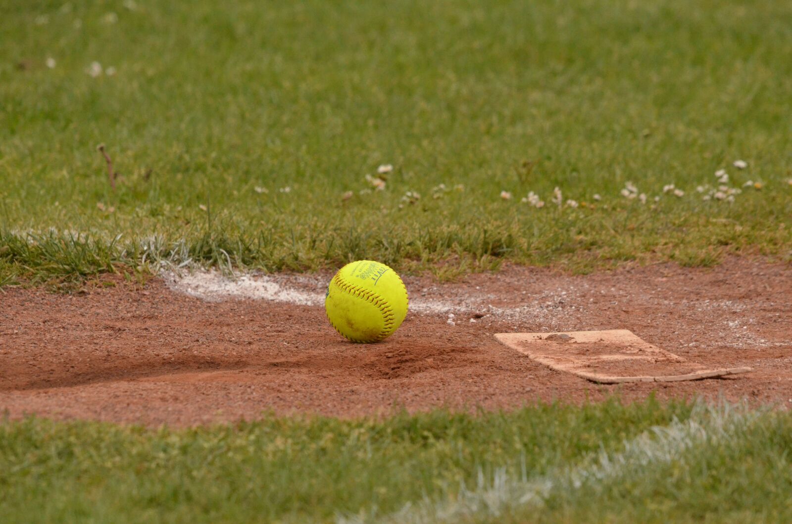 Nikon D7000 sample photo. Sports, softball, gravel photography
