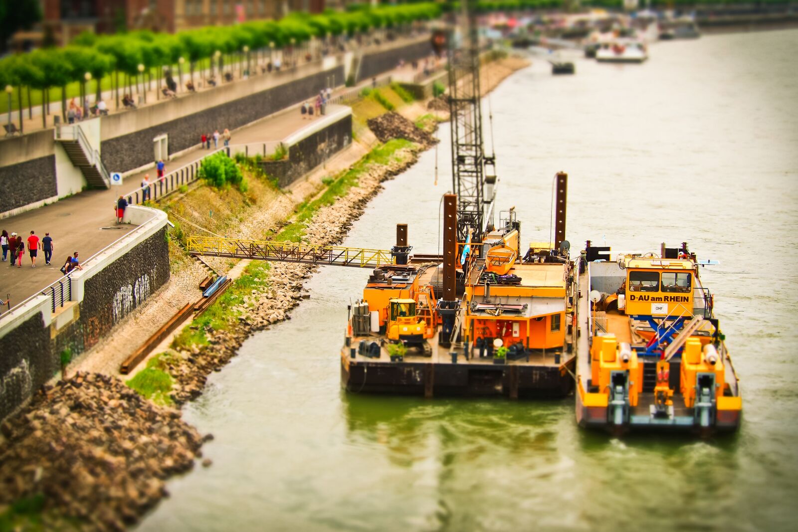 Olympus OM-D E-M10 sample photo. Dredgers, excavators, pebble photography