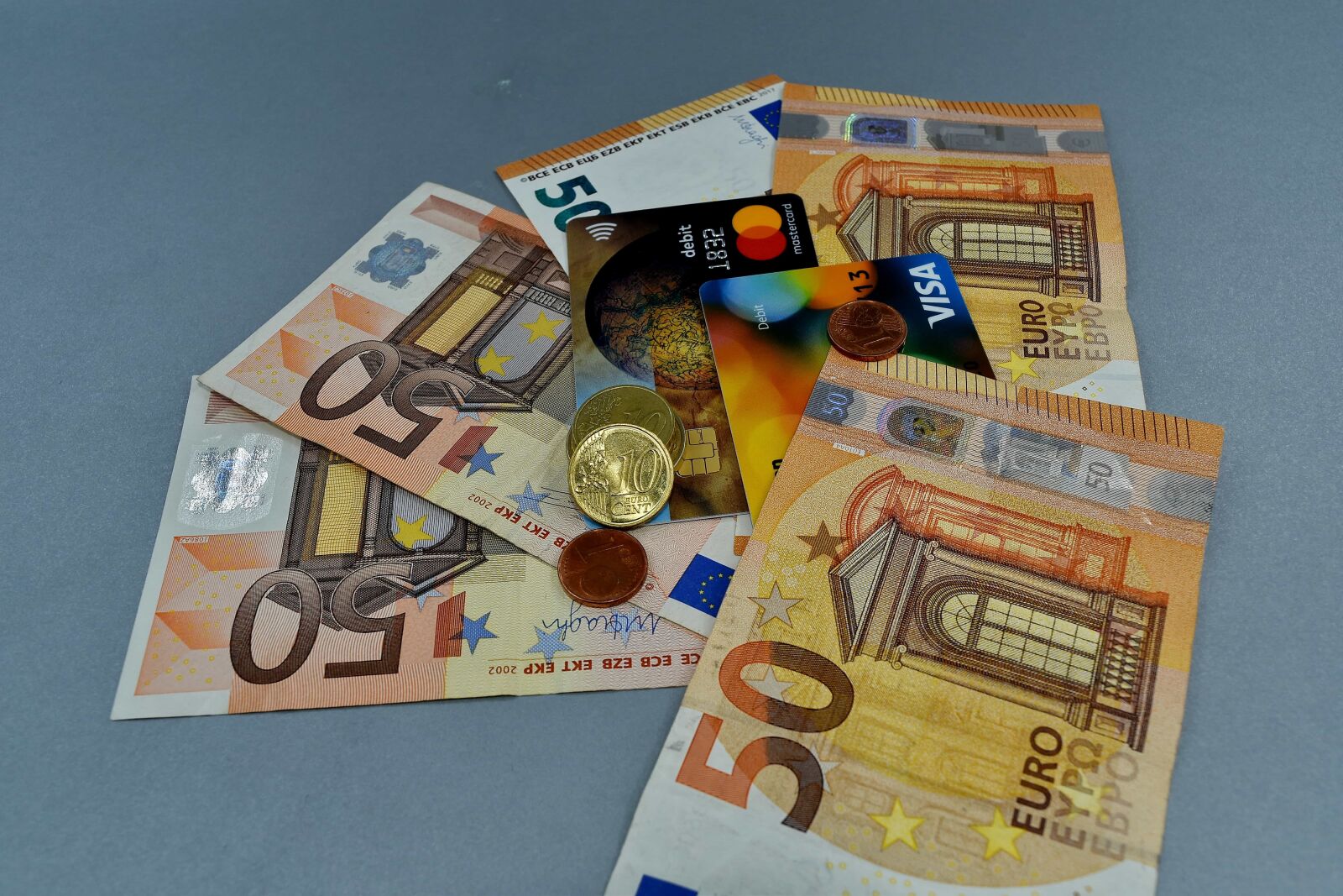 Nikon D5500 sample photo. Banknote, card, euro, europe photography