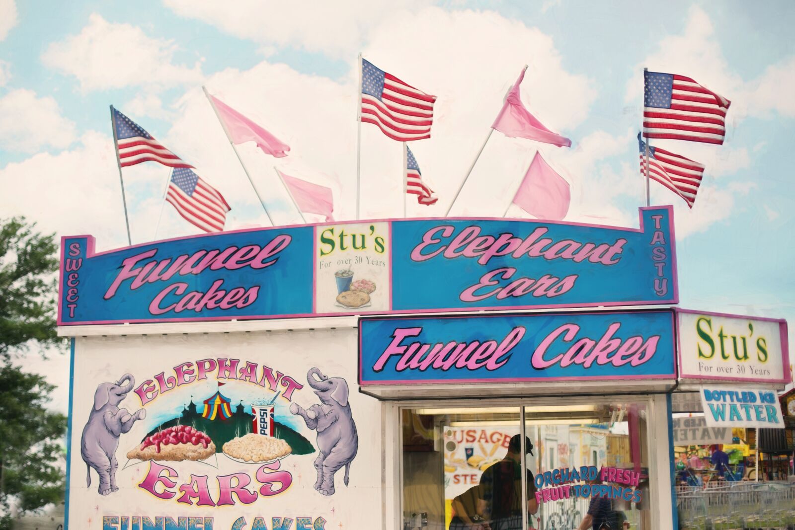 Canon EF 50mm F1.4 USM sample photo. Carnival, funnel cake stand photography