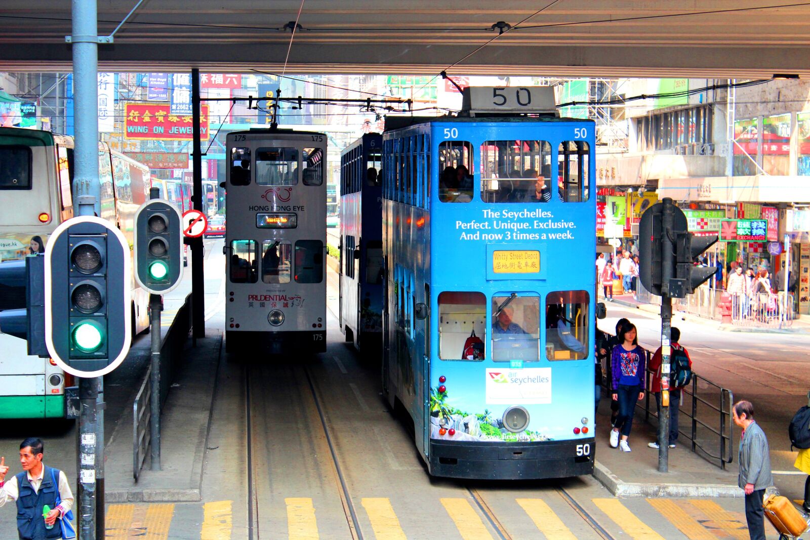 Canon EOS 600D (Rebel EOS T3i / EOS Kiss X5) sample photo. Hong kong, tram, road photography