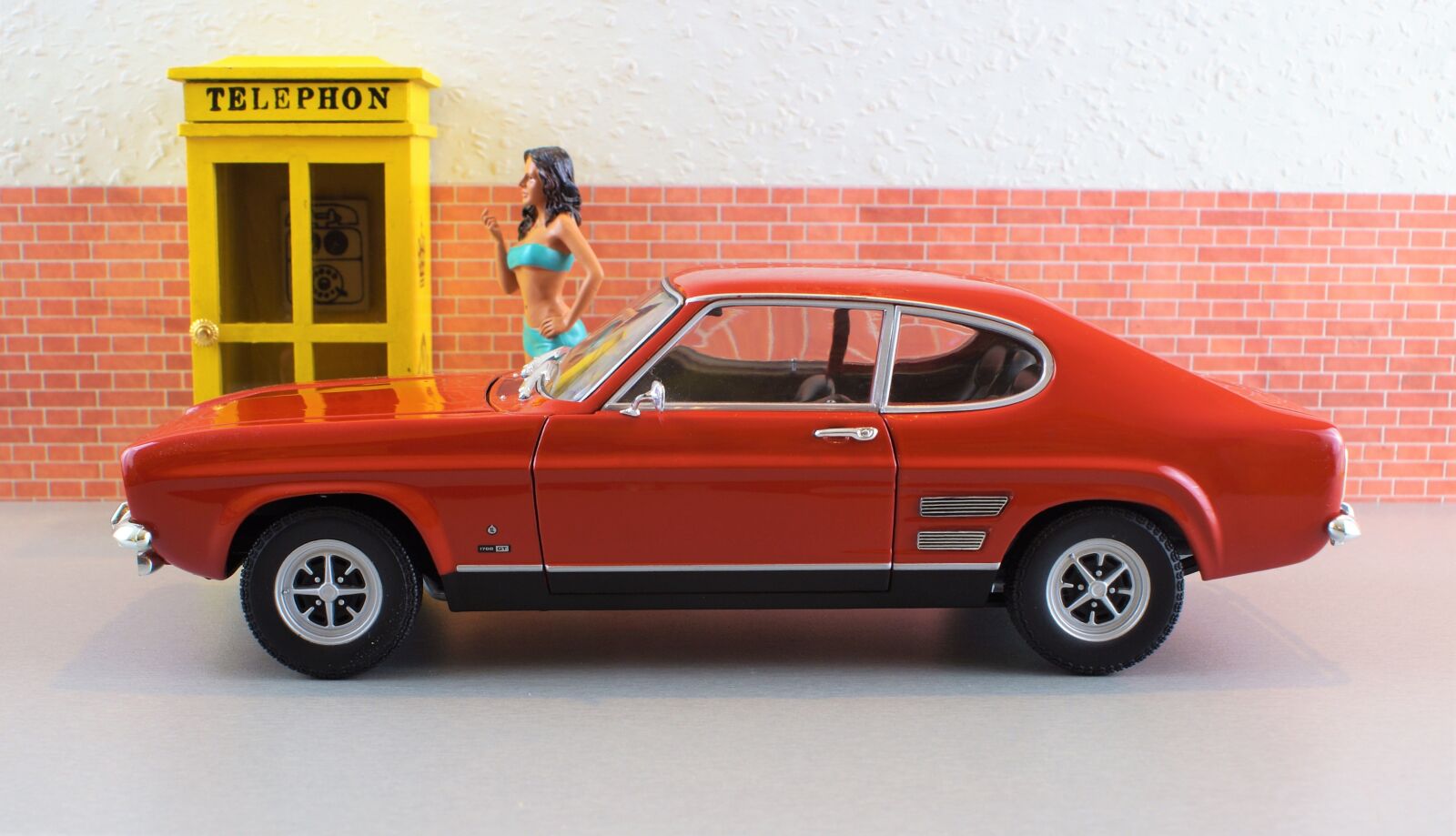 Sony DT 18-70mm F3.5-5.6 sample photo. Model car, ford, capri photography