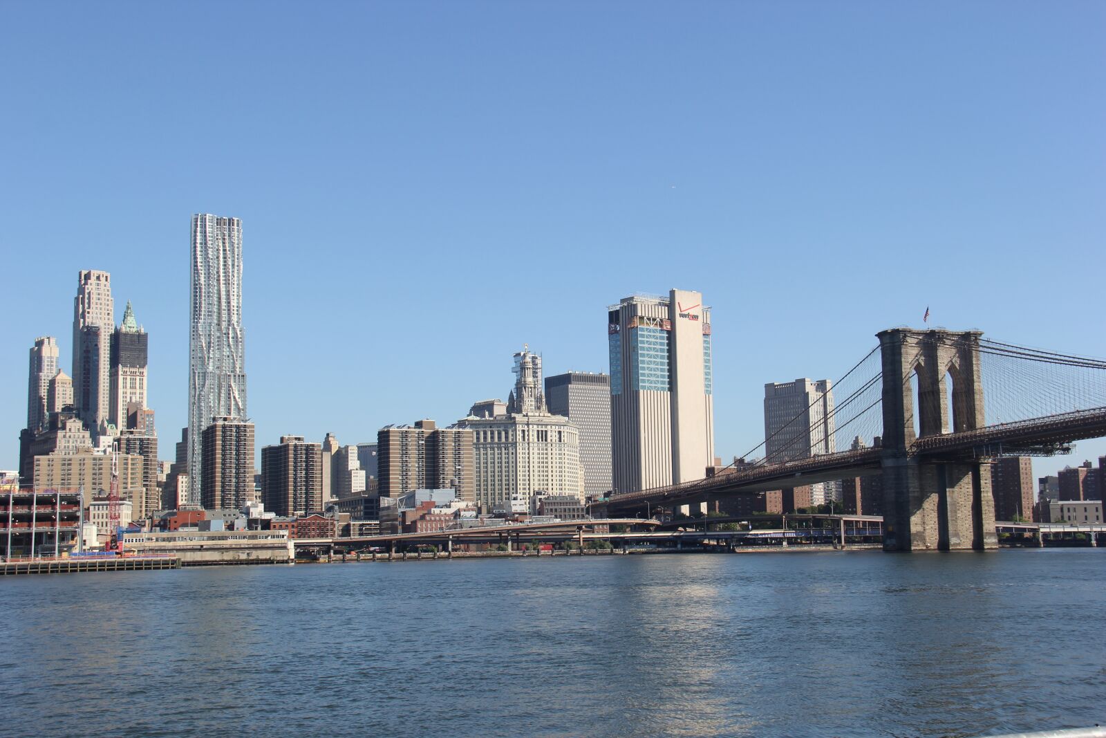 Canon EF-S 18-200mm F3.5-5.6 IS sample photo. New york, skyscrapers, new photography