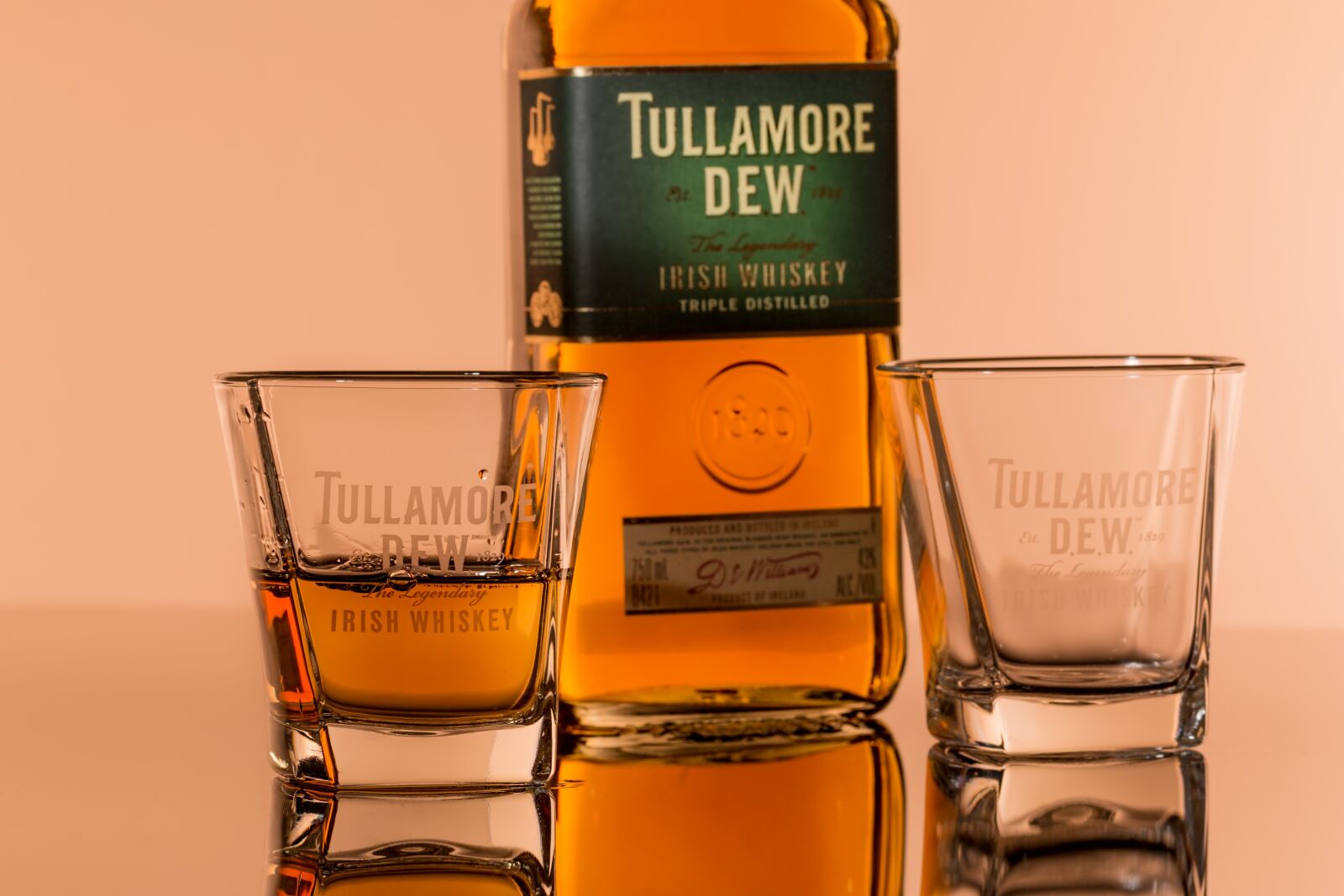 Canon EF 100mm F2.8L Macro IS USM sample photo. Irish whiskey, alcohol, beverage photography