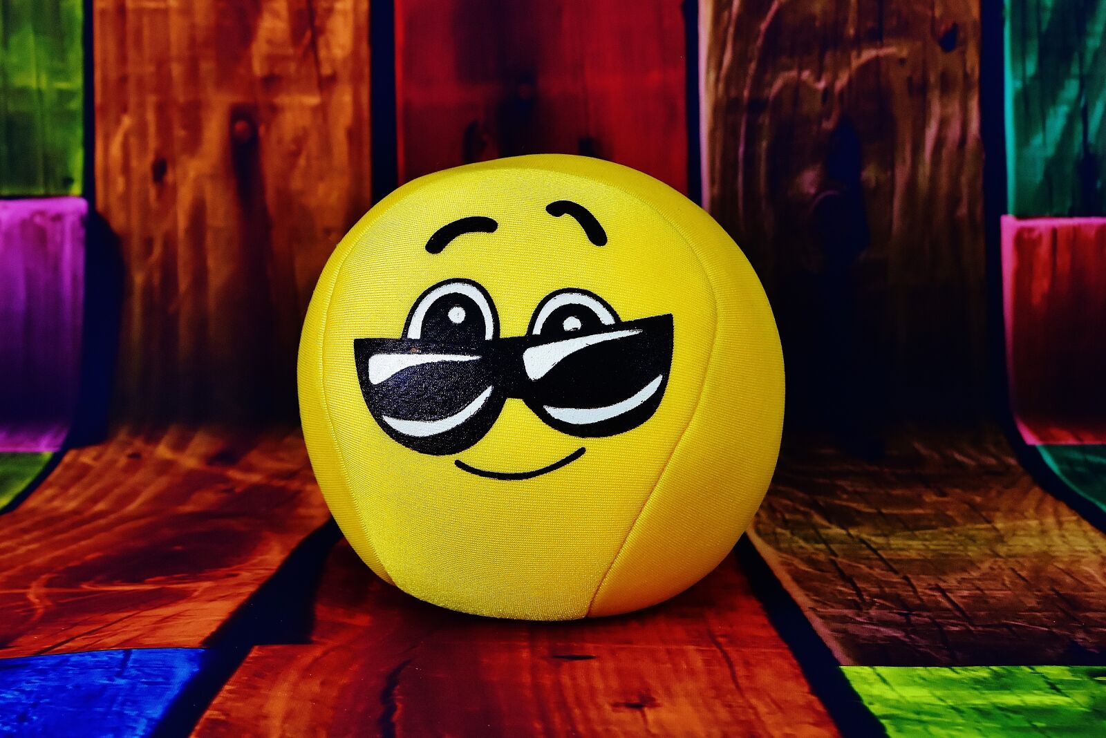 Nikon D7200 sample photo. Smiley, cool, glasses photography