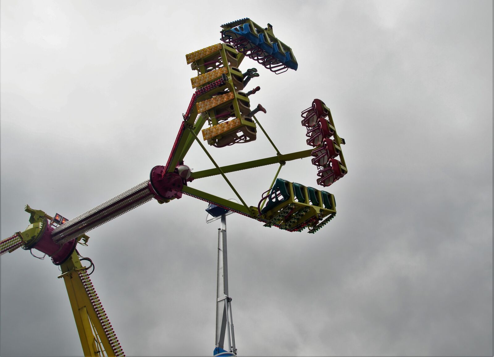 Sony SLT-A58 sample photo. Giant swing, pilgrimage, fun photography