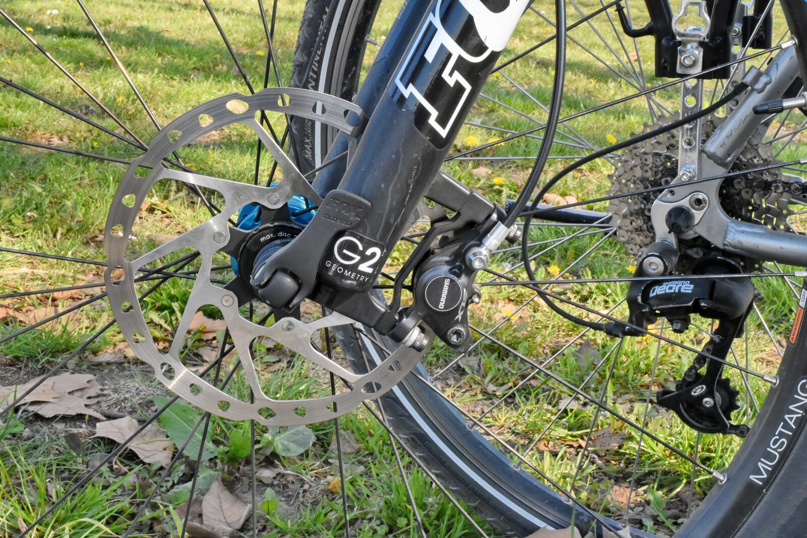 Nikon D5500 sample photo. Chain, gearshift, mountain bike photography