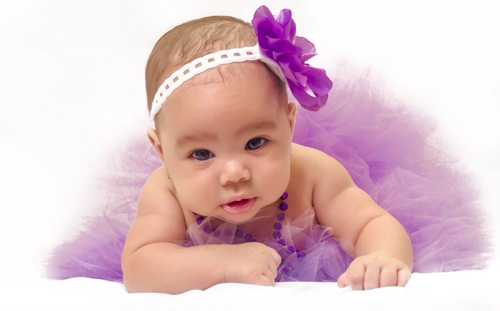 Canon EOS 60D + Canon EF 50mm f/1.8 sample photo. Baby, girl, pink photography