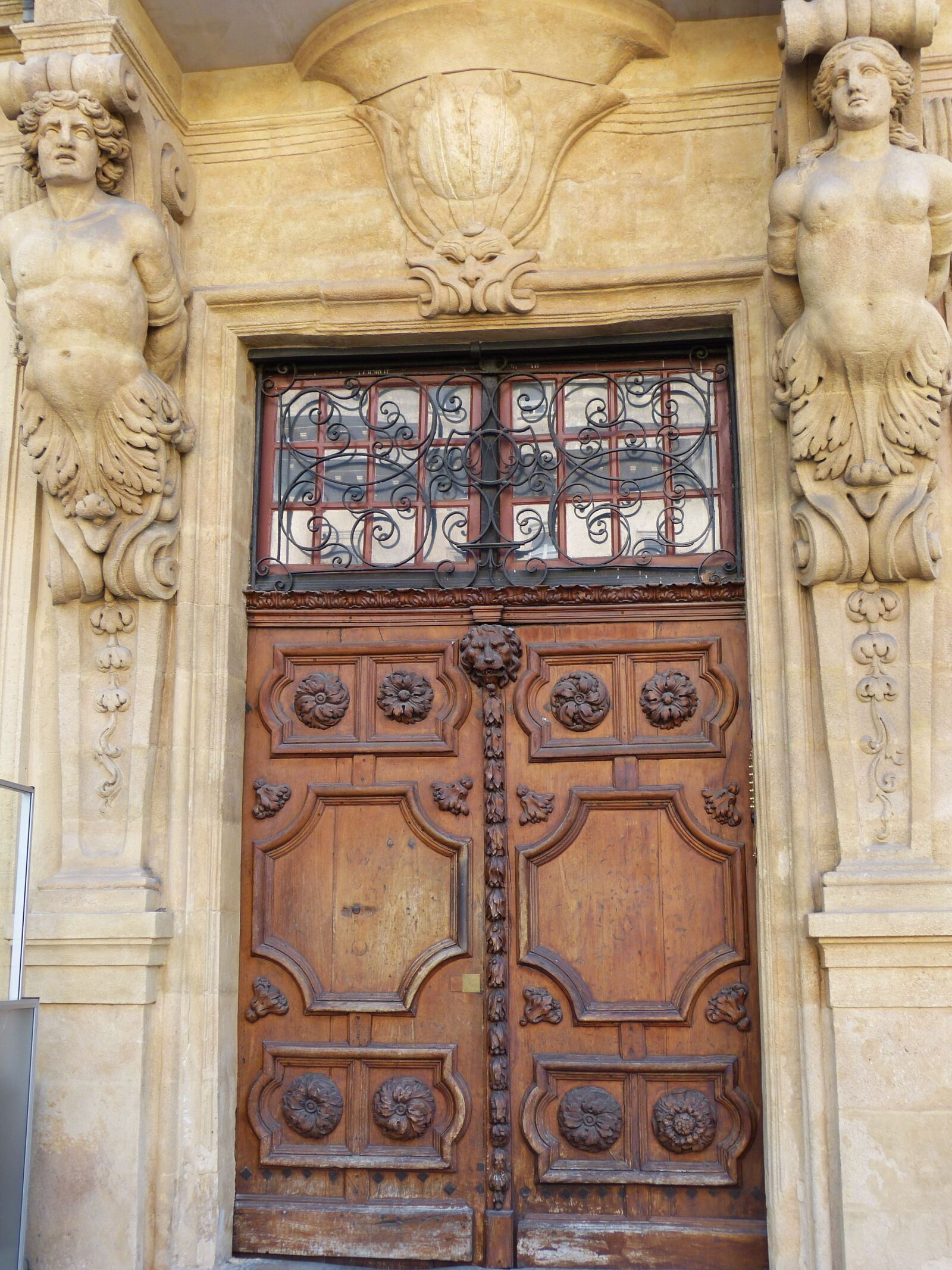 Panasonic Lumix DMC-FZ150 sample photo. Door, goal, input photography