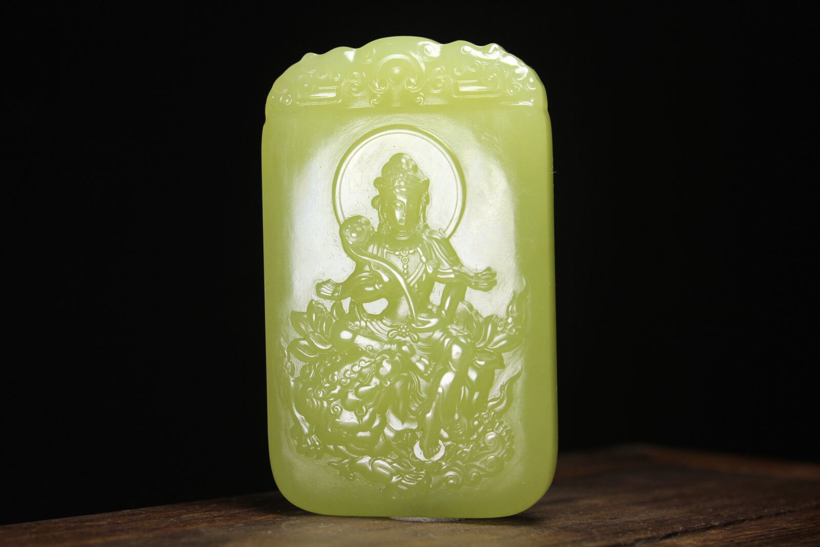 Canon EOS 550D (EOS Rebel T2i / EOS Kiss X4) sample photo. Manjushri, nephrite, jade brand photography