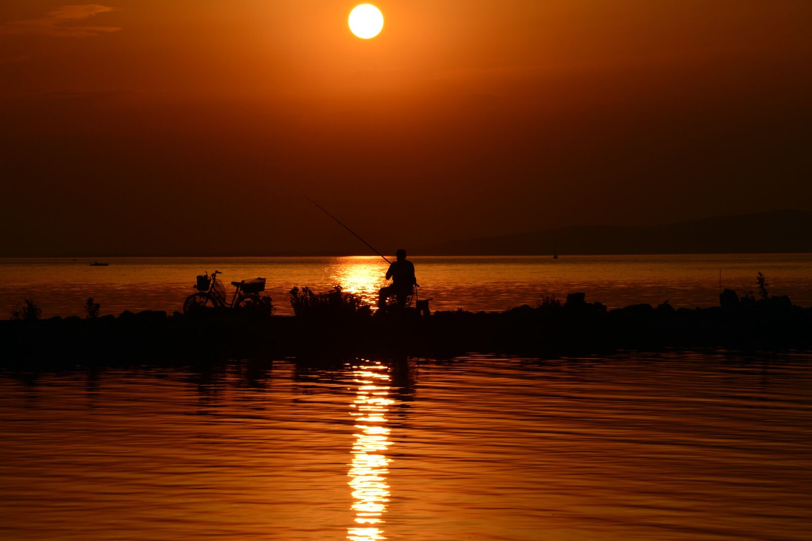Nikon D5200 sample photo. Lake balaton, in the photography