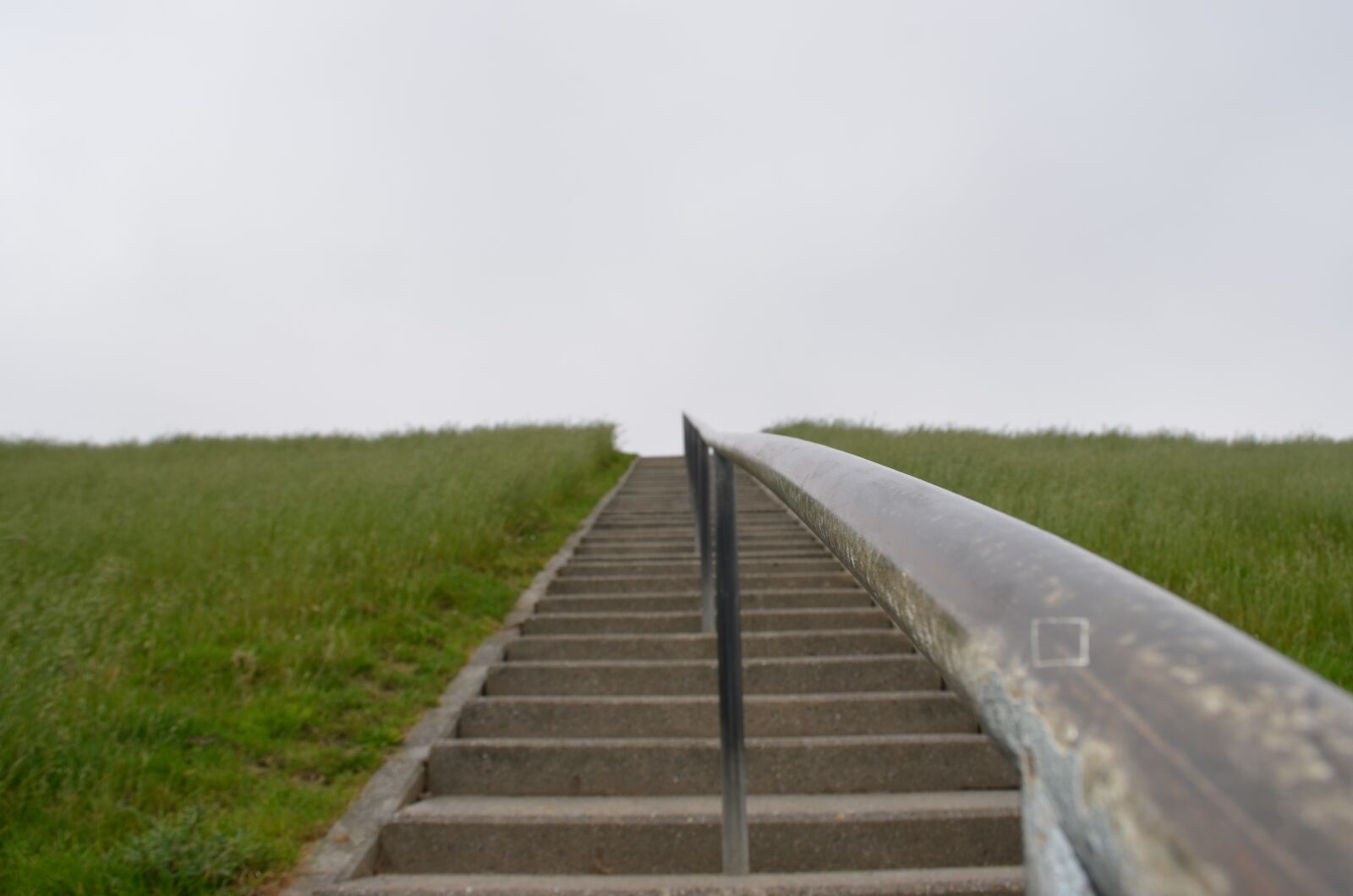 Nikon D5100 sample photo. Dike, north sea, stairs photography